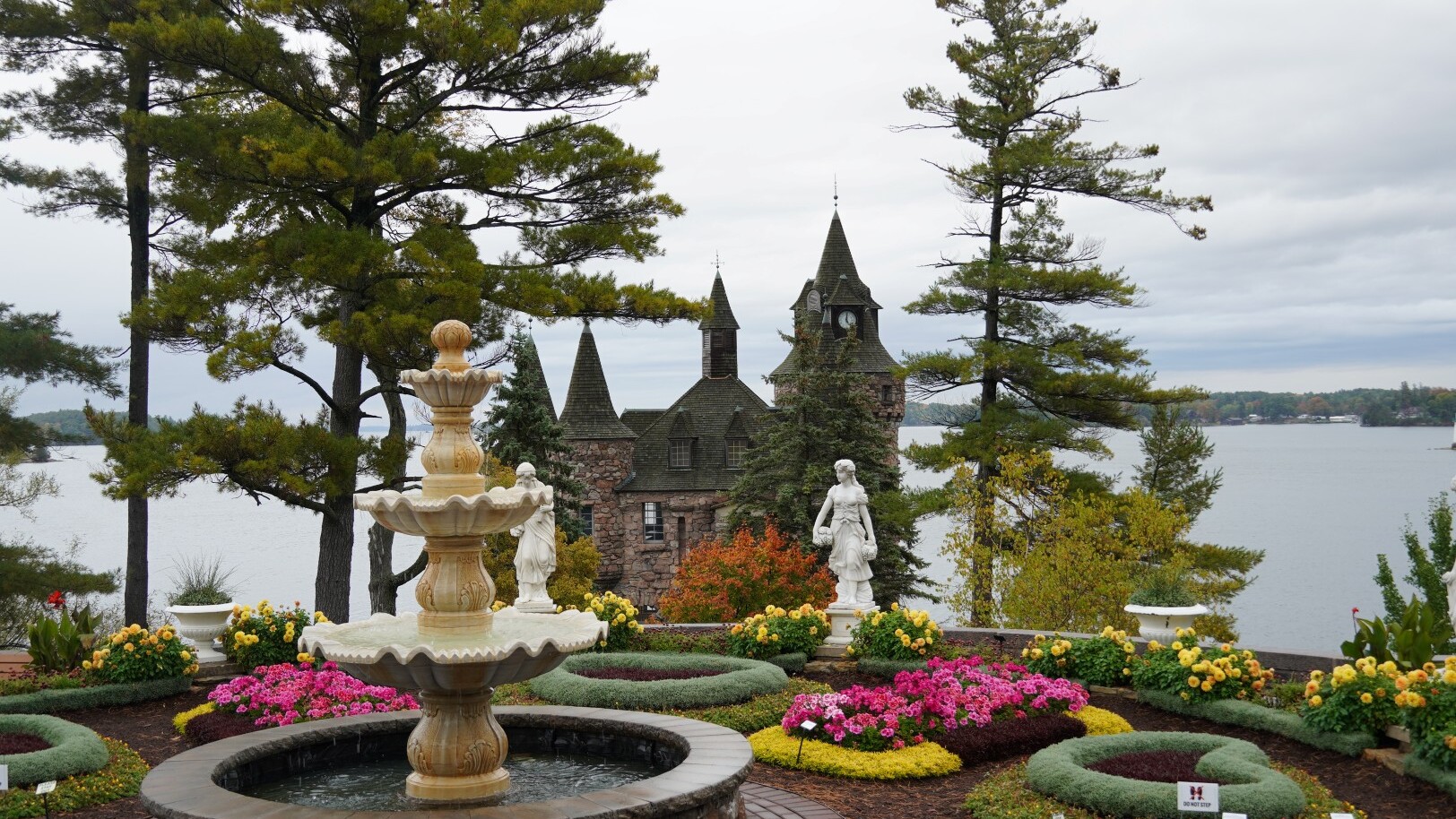 Boldt Castle, Blick auf das Spielhaus — Foto: Christiane Reitshammer