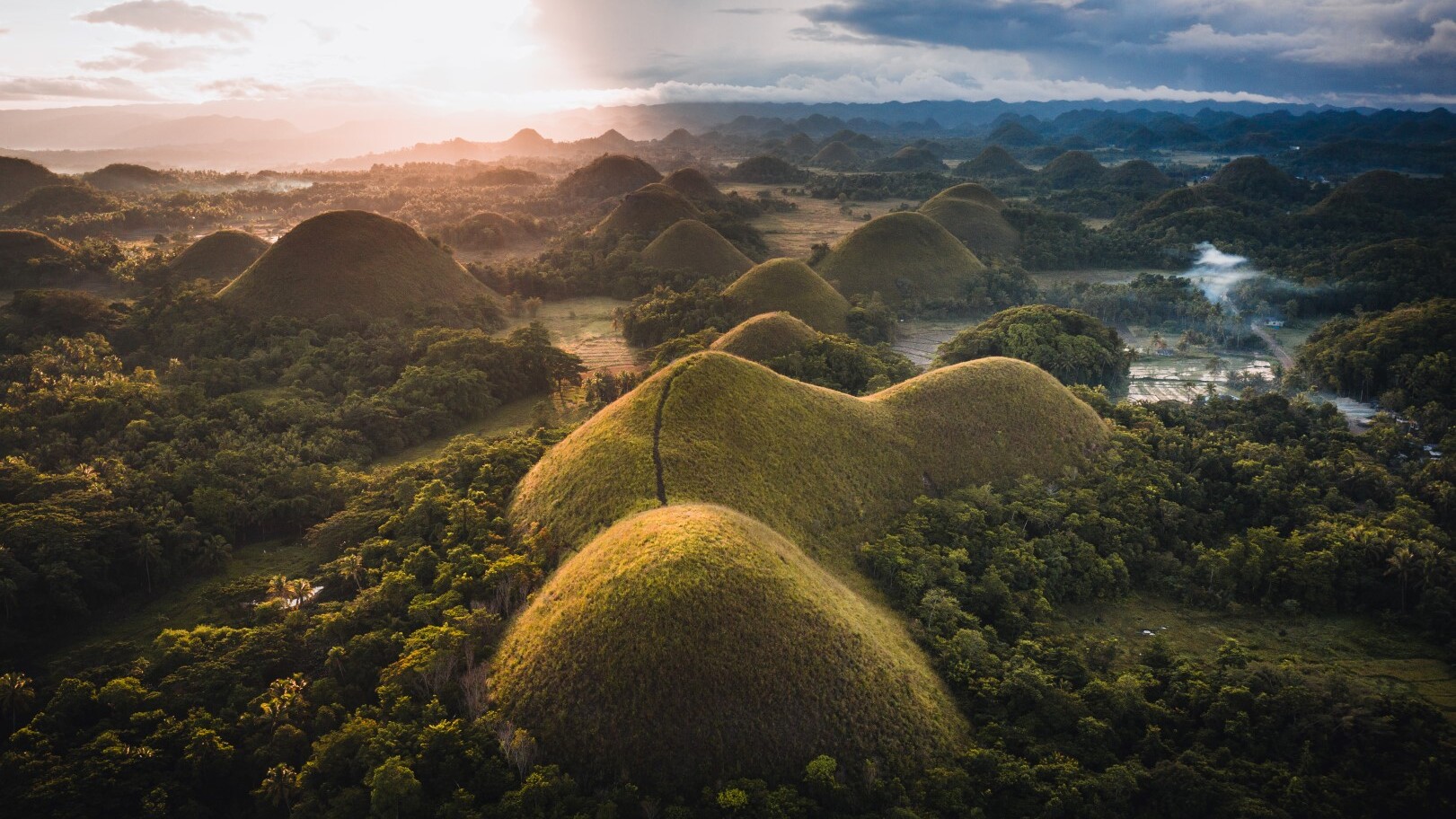 Chocolate Hills, Bohol — Foto: Philippine Department of Tourism  