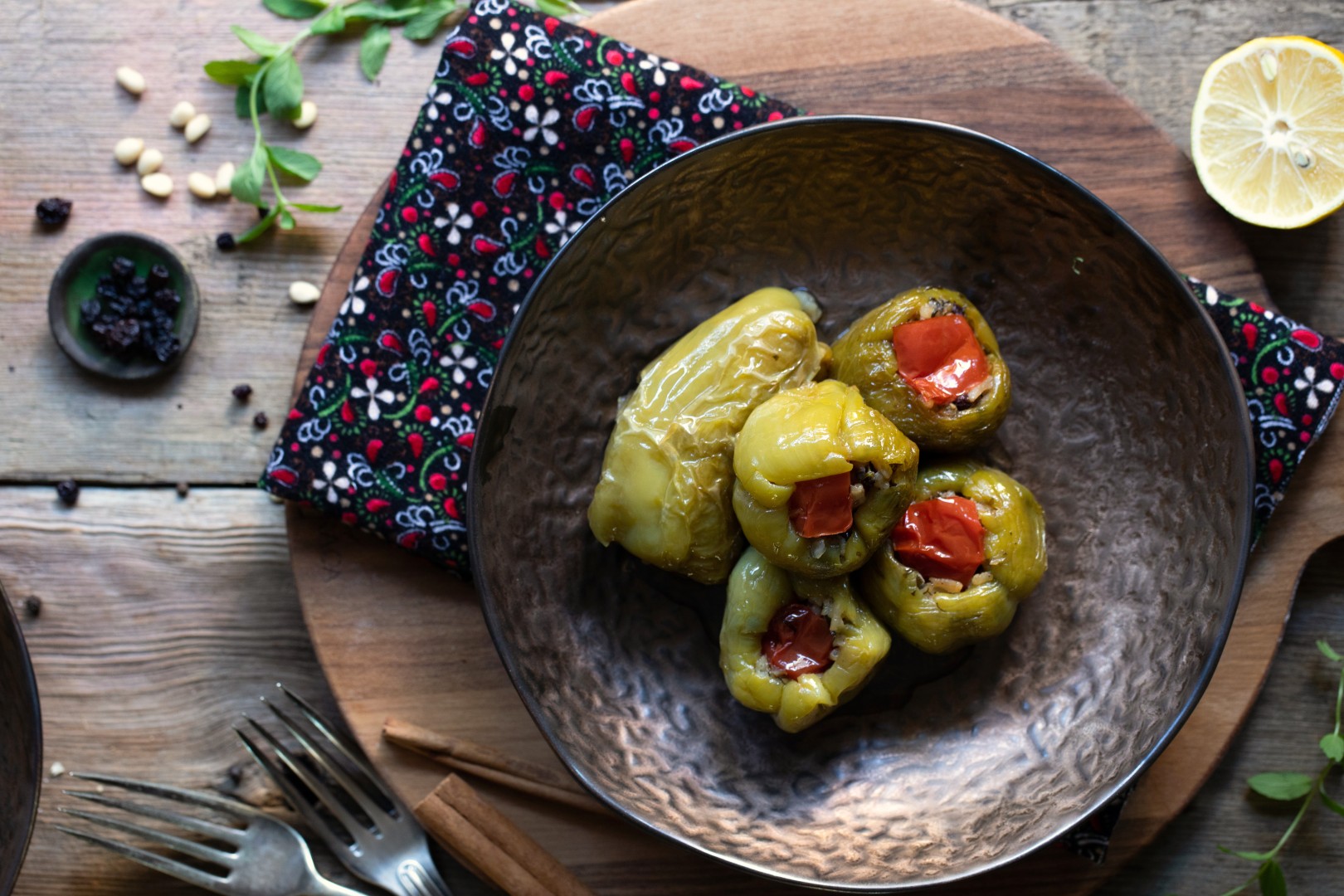 Dolmes mit grünem Paprika — Foto: TGA
