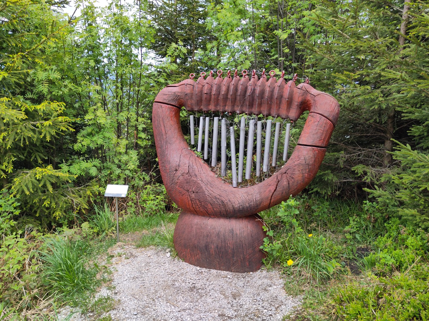 Rote Harfe - Klangerlebnis / Jürn Ehlers — Foto: Oliver Kugel