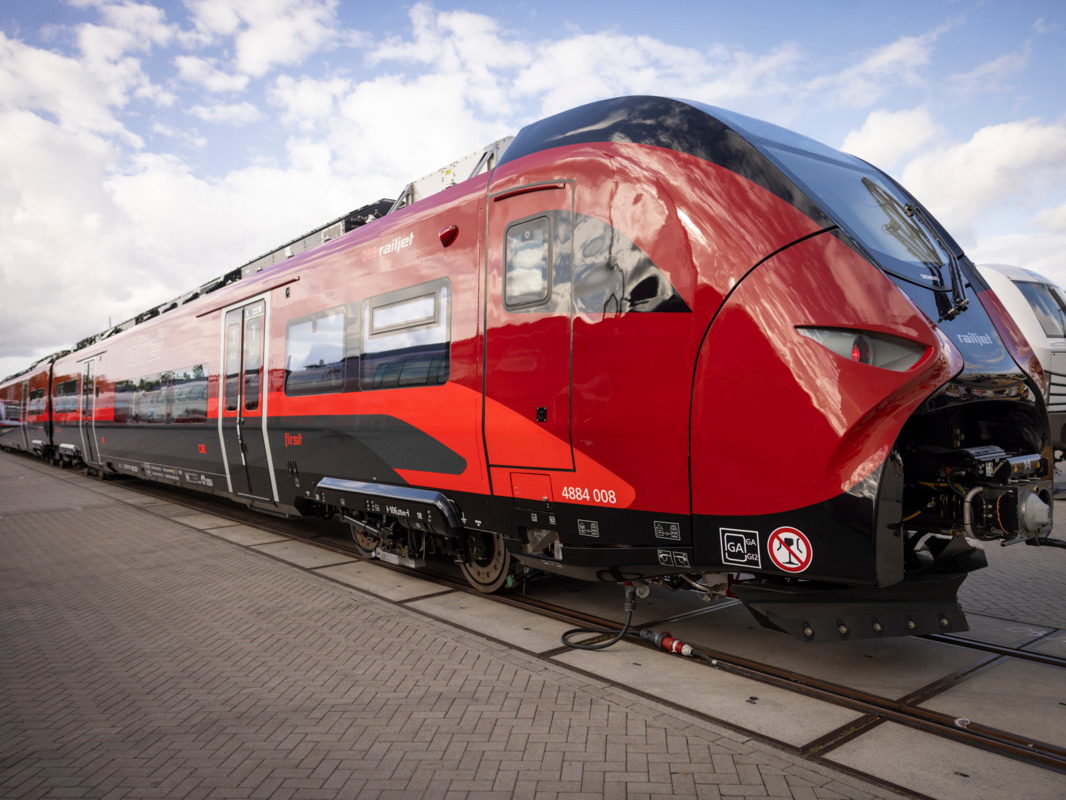 Railjet M der ÖBB
— Foto: ÖBB/Eichhöfer
