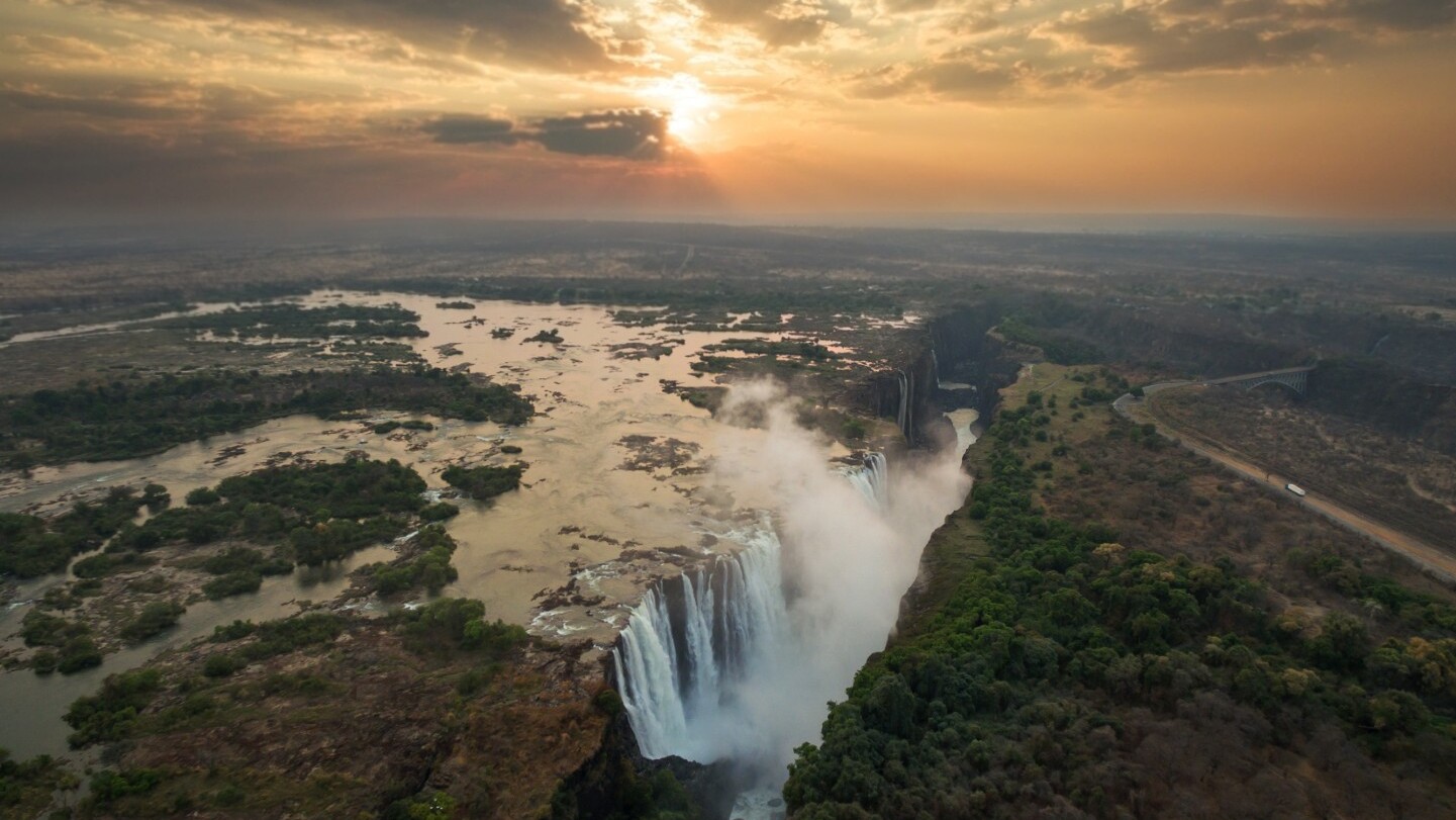 Victoriafälle zwischen Simbabwe und Sambia  — Foto: Zambia Tourism Agency