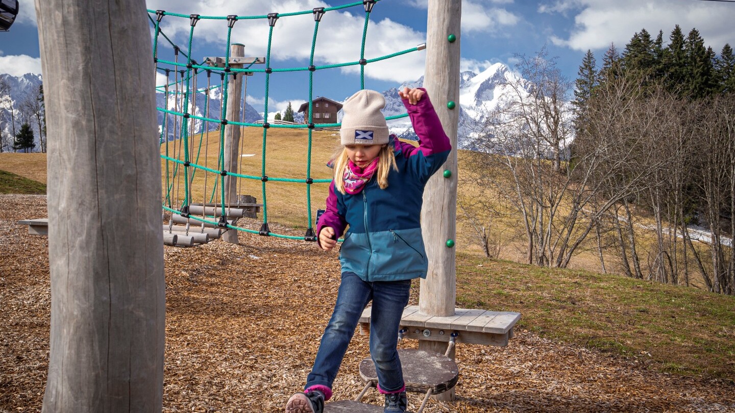 Spielplatz am Eckbauer &mdash; Foto: Bernd Jaufmann