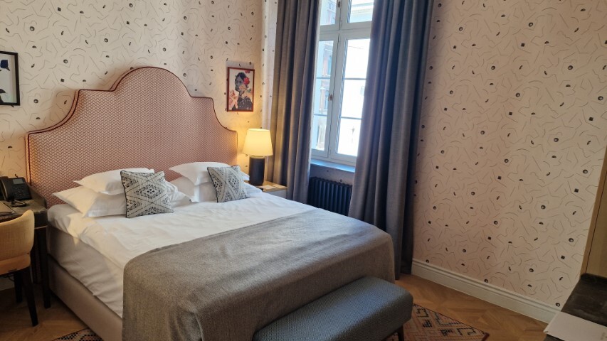 Stilvolle Zimmer im Hotel Capital &mdash; Foto: Elo Resch-Pilcik