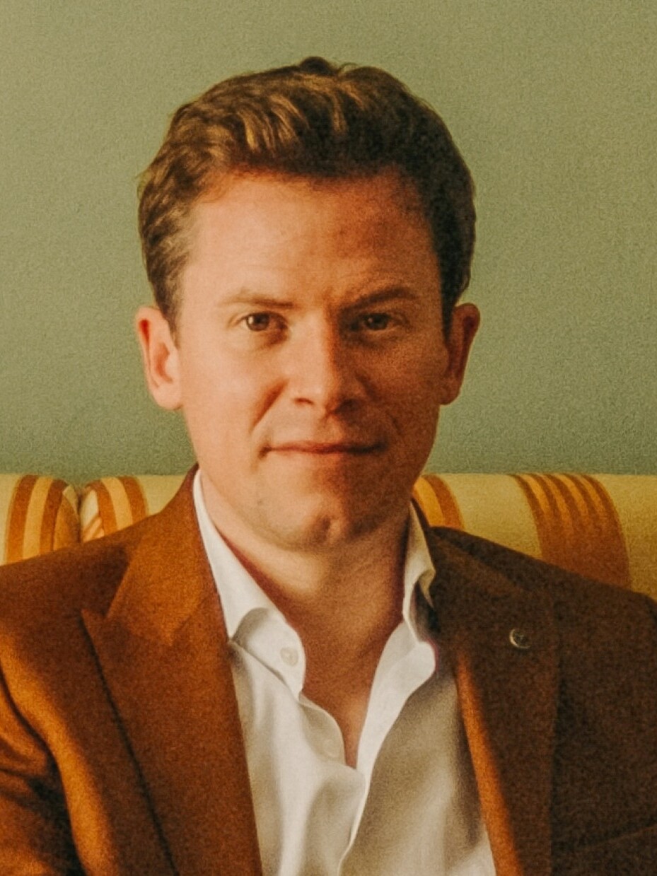 Tobias Pötzelsberger, Nachrichten-Moderator und Musiker — Foto: Barnabas Wilhelm