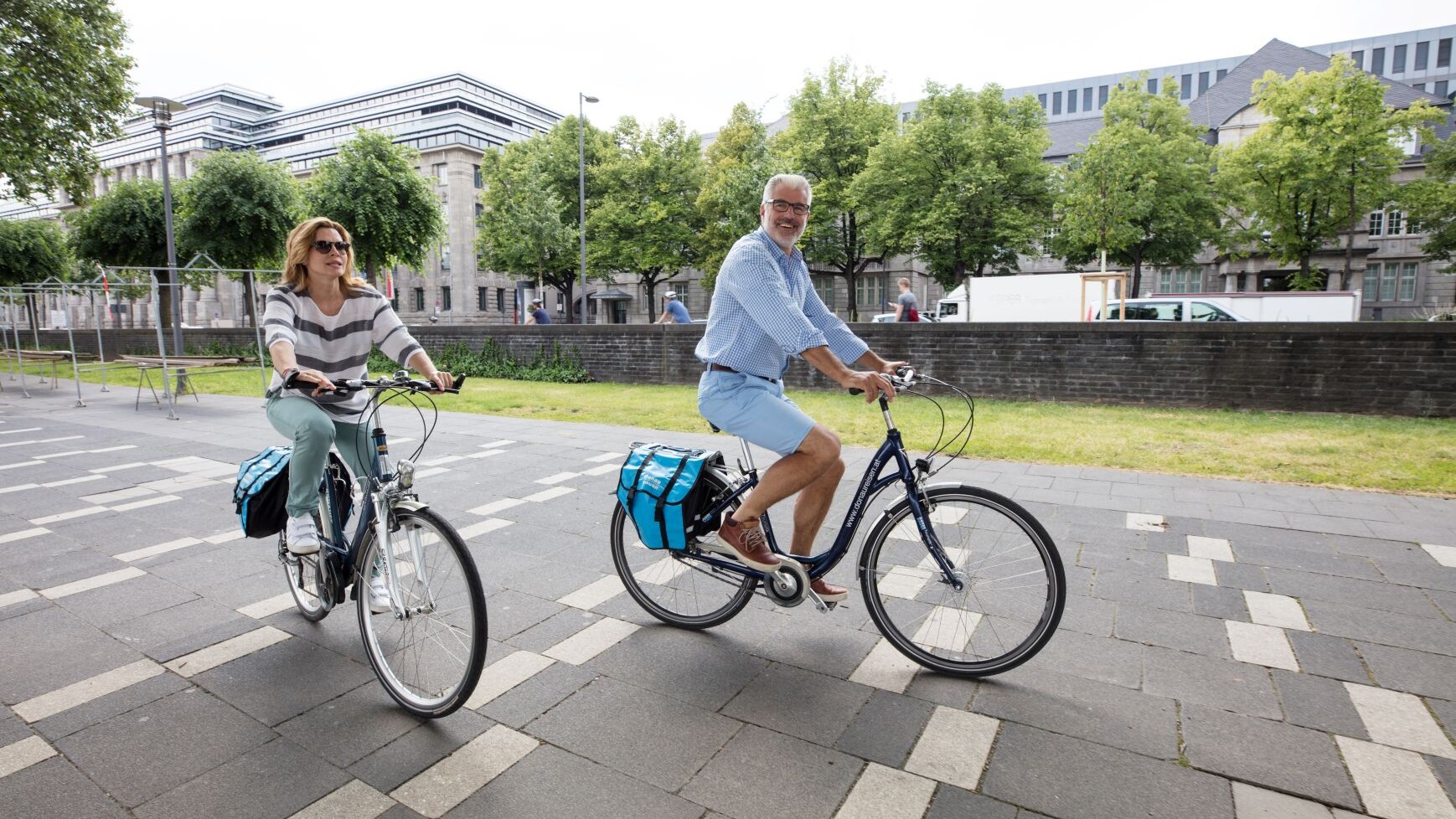 Unterwegs mit dem Rad &mdash; Foto: Lueftner Cruises - Amadeus