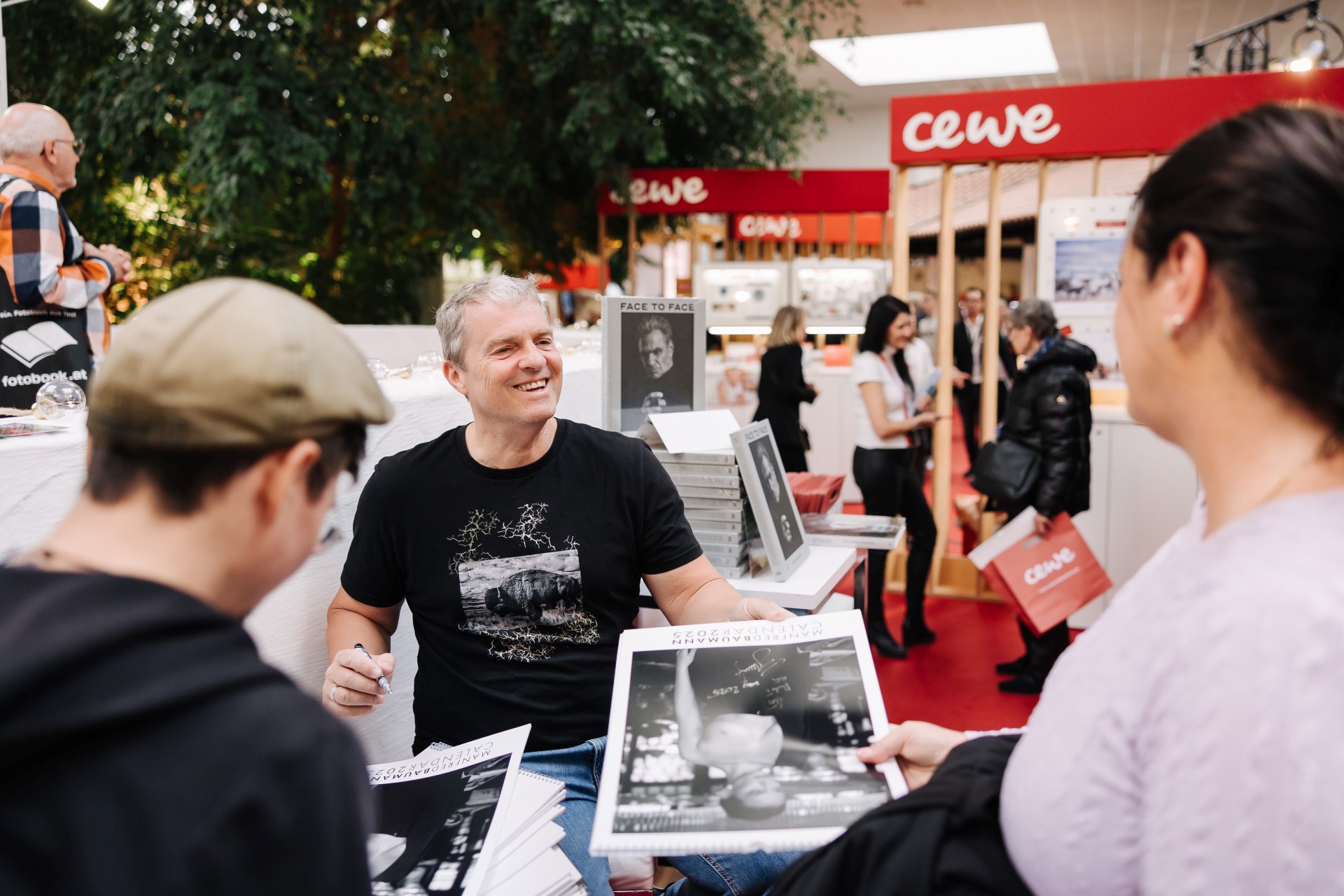 Fotograf Manfred Baumann auf der Photo+Adventure 2024 — Foto: Yvonne Fetz - Studio F