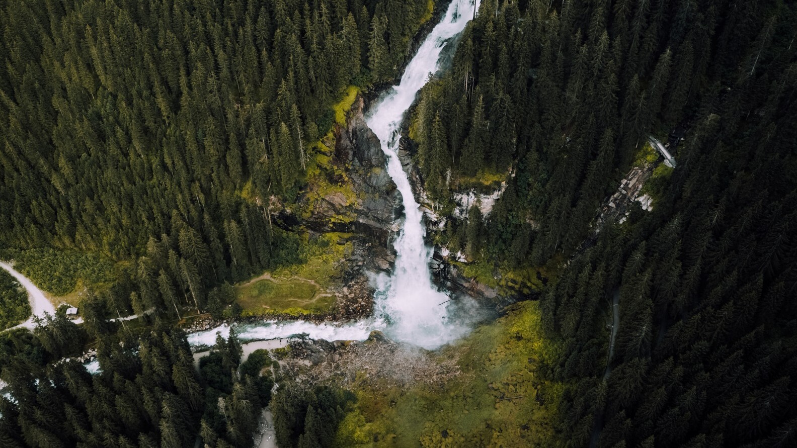 Krimmler Wassefälle/ Hohe Tauern — Foto: Ferienregion Nationalpark Hohe Tauern