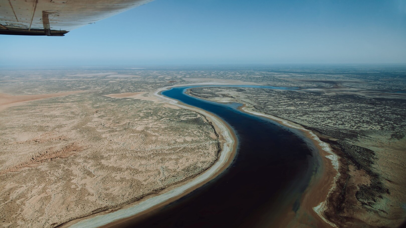 Kati Thanda-Lake Eyre National Park, Wrightsair Scenic Flight — Foto: South Australian Tourism Commission  