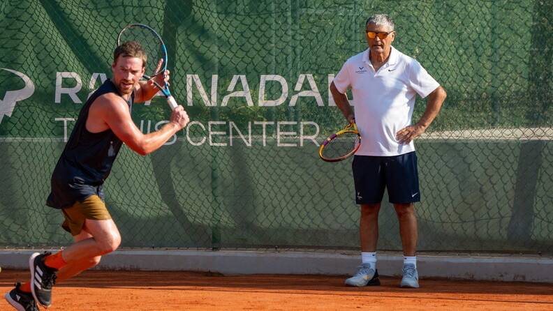 Toni Nadal Trainingserlebnis — Foto: Sani Resort