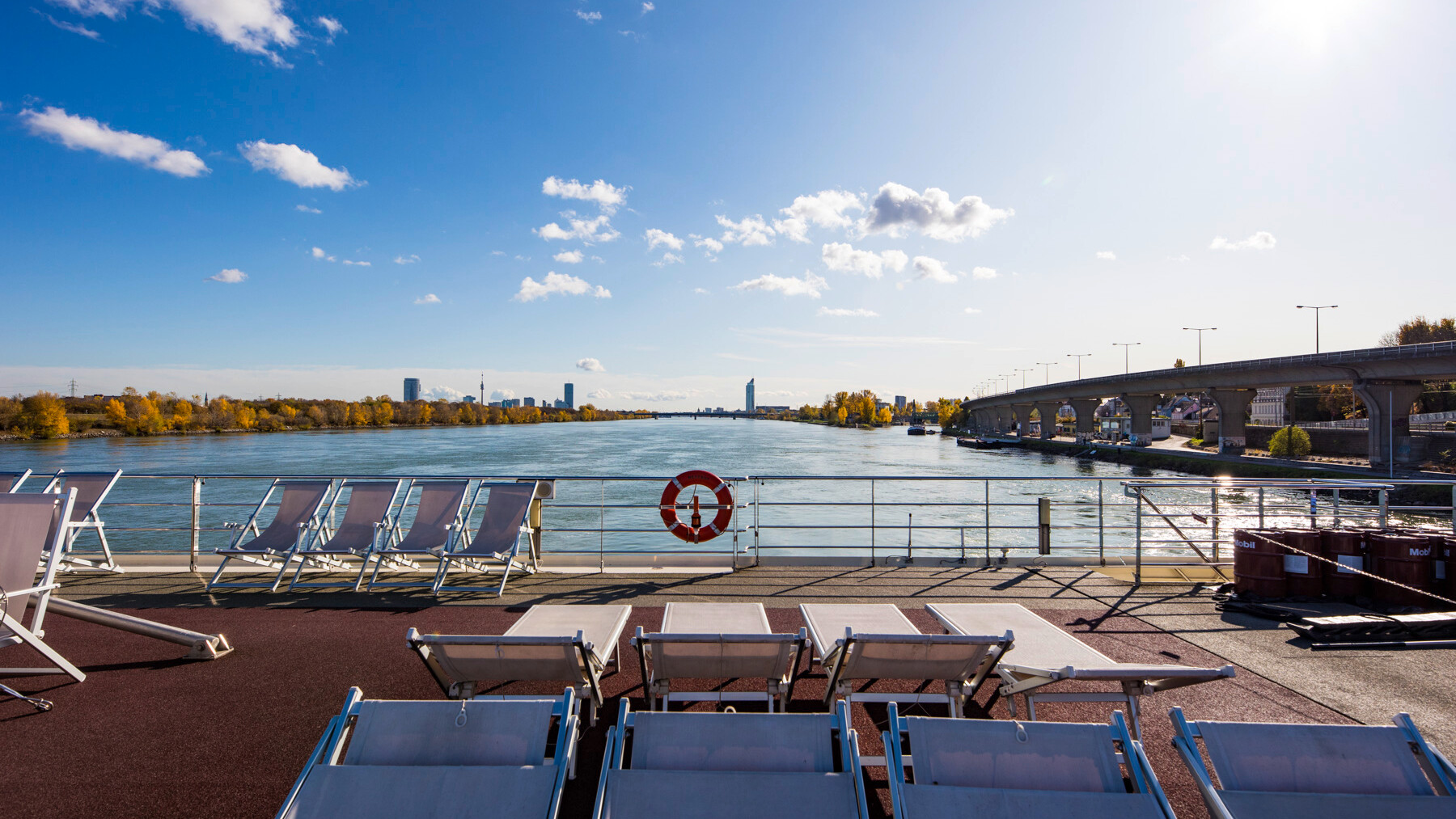 Sonnendeck der MS Nestroy &mdash; Foto: GTA Touristik