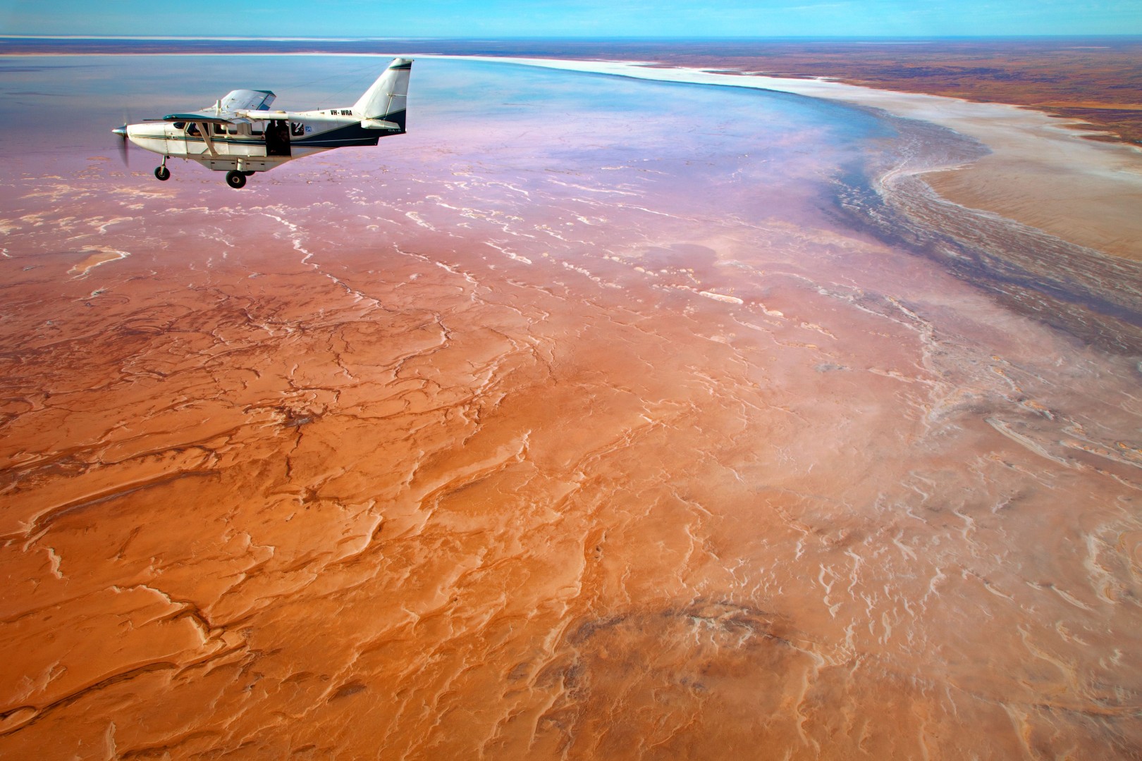 Kati Thanda-Lake Eyre National Park   — Foto: Peter Rowe 