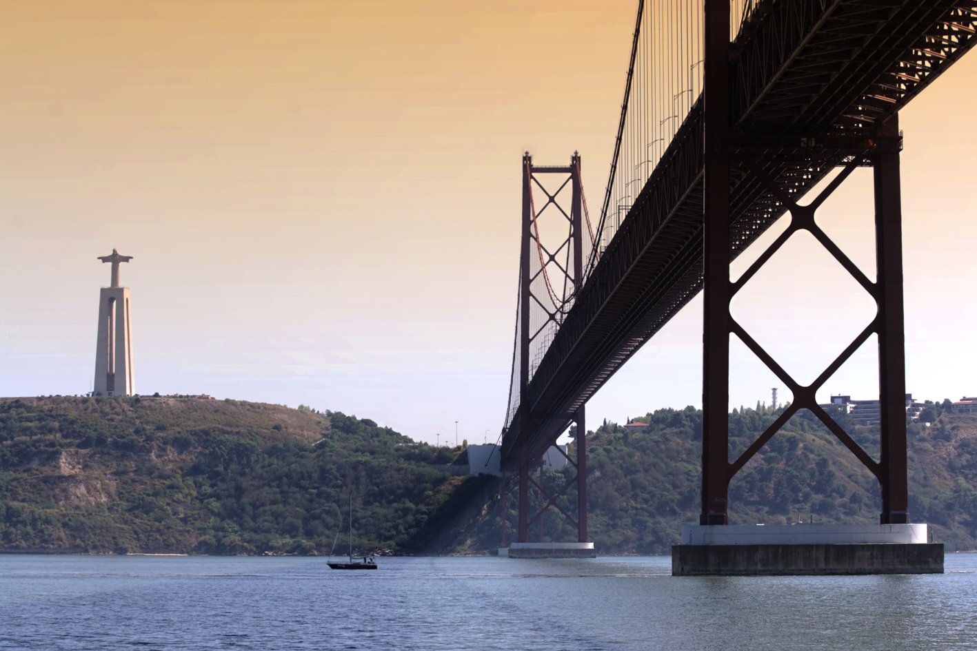 Tejo, Ponte 25 de Abril und Christo Rei — Foto: Turismo de Lisboa