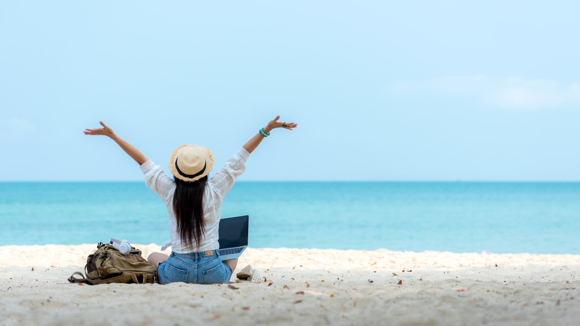 Auf Reisen immer online  — Foto: Freebird79 / Shutterstock