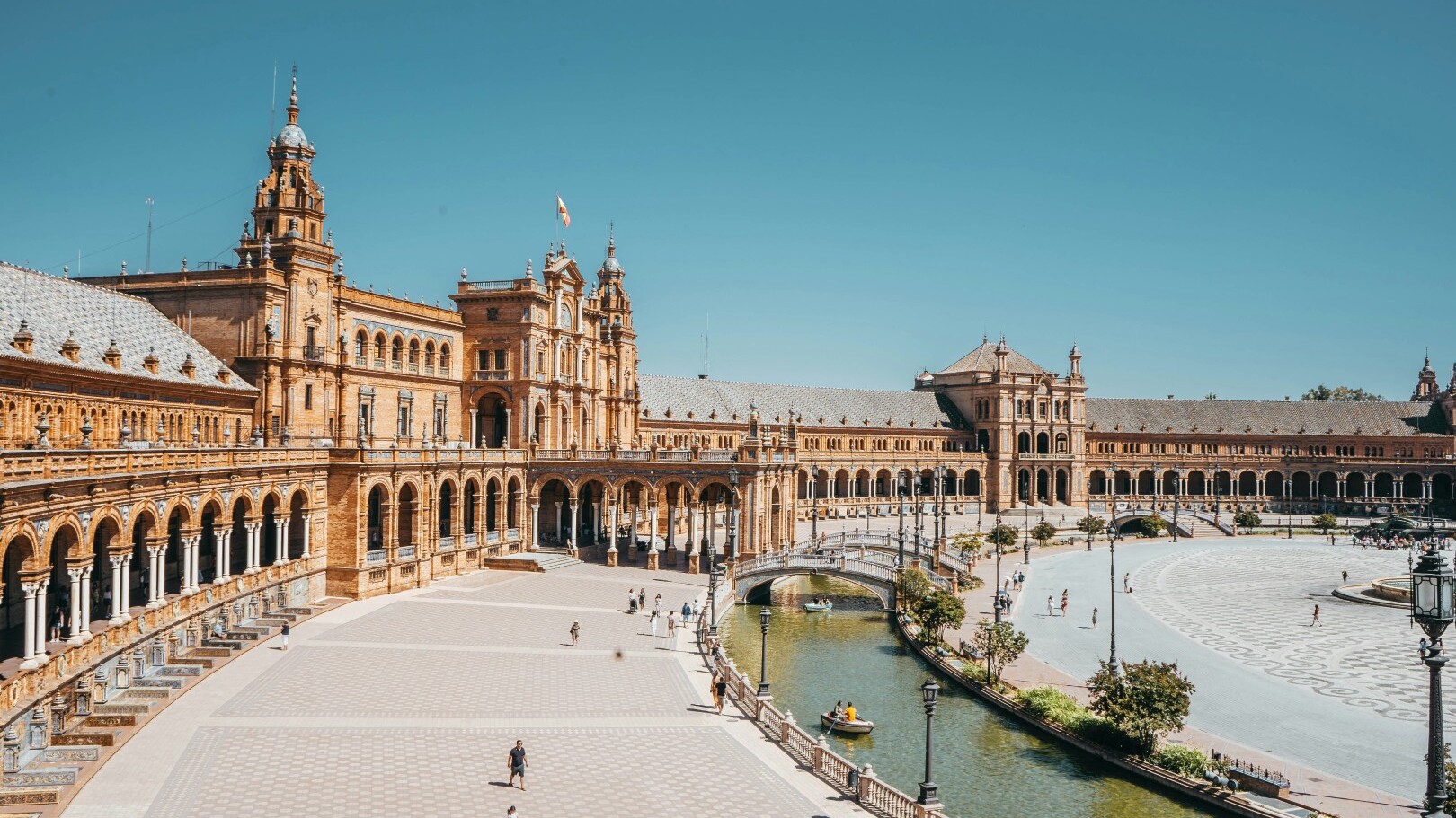 Sevilla — Foto: nicko cruises
