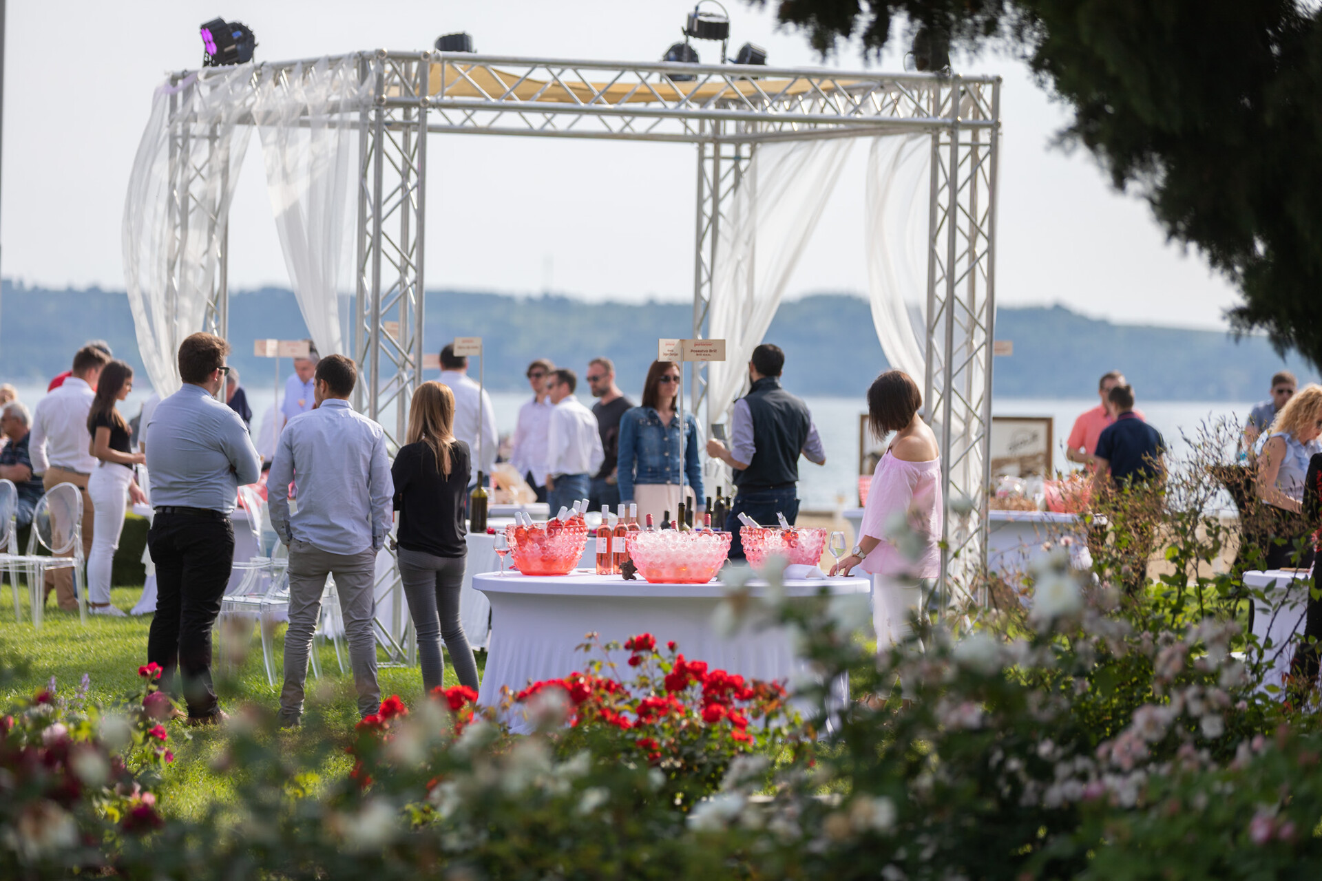 Das Roses und Rosé Festival im Rosengarten von Portorož  — Foto: Tourist Board Portorož