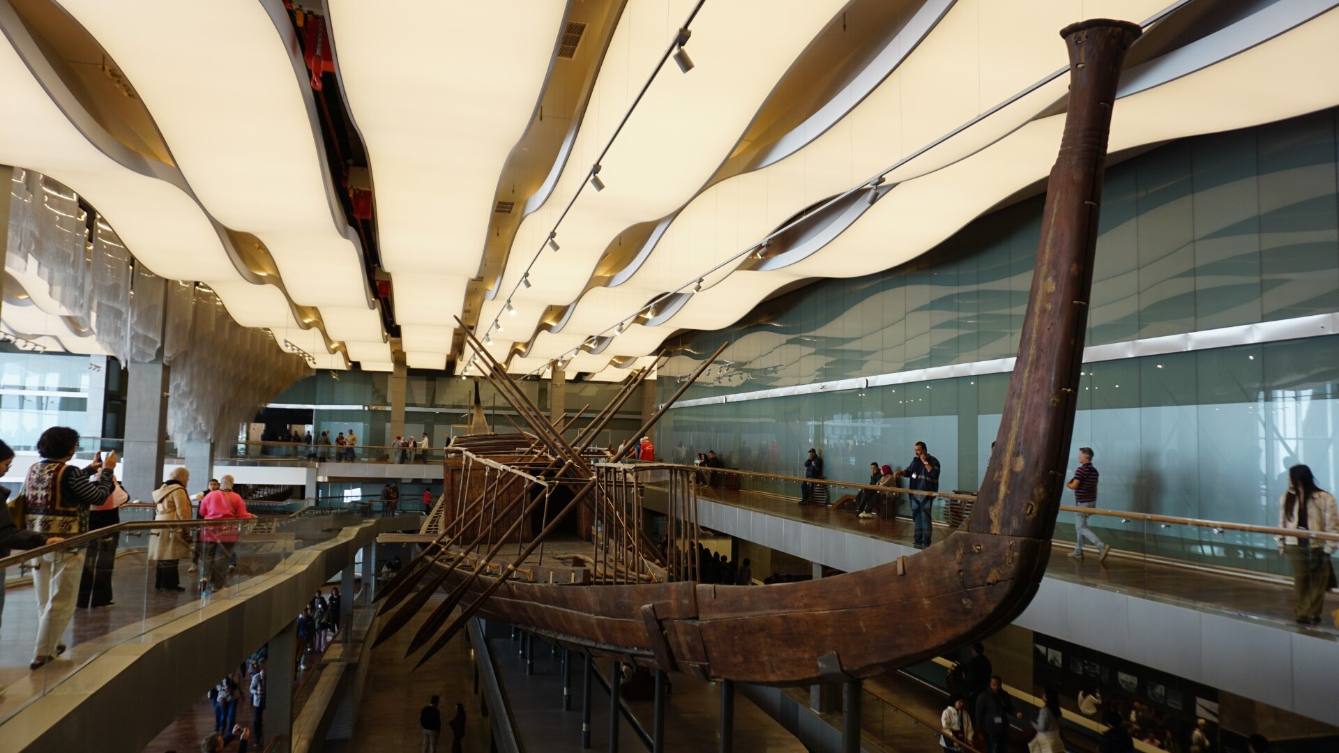 Die Sonnenbarke von Pharao Cheops — Foto: Dieter Putz