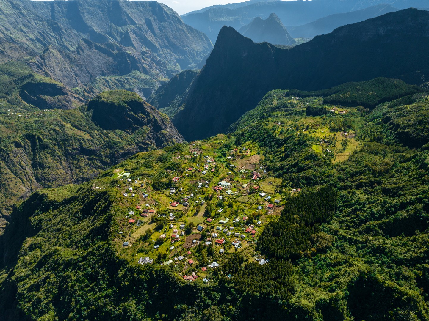 Cirque de Mafate   — Foto: IRT / Lionel Ghighi