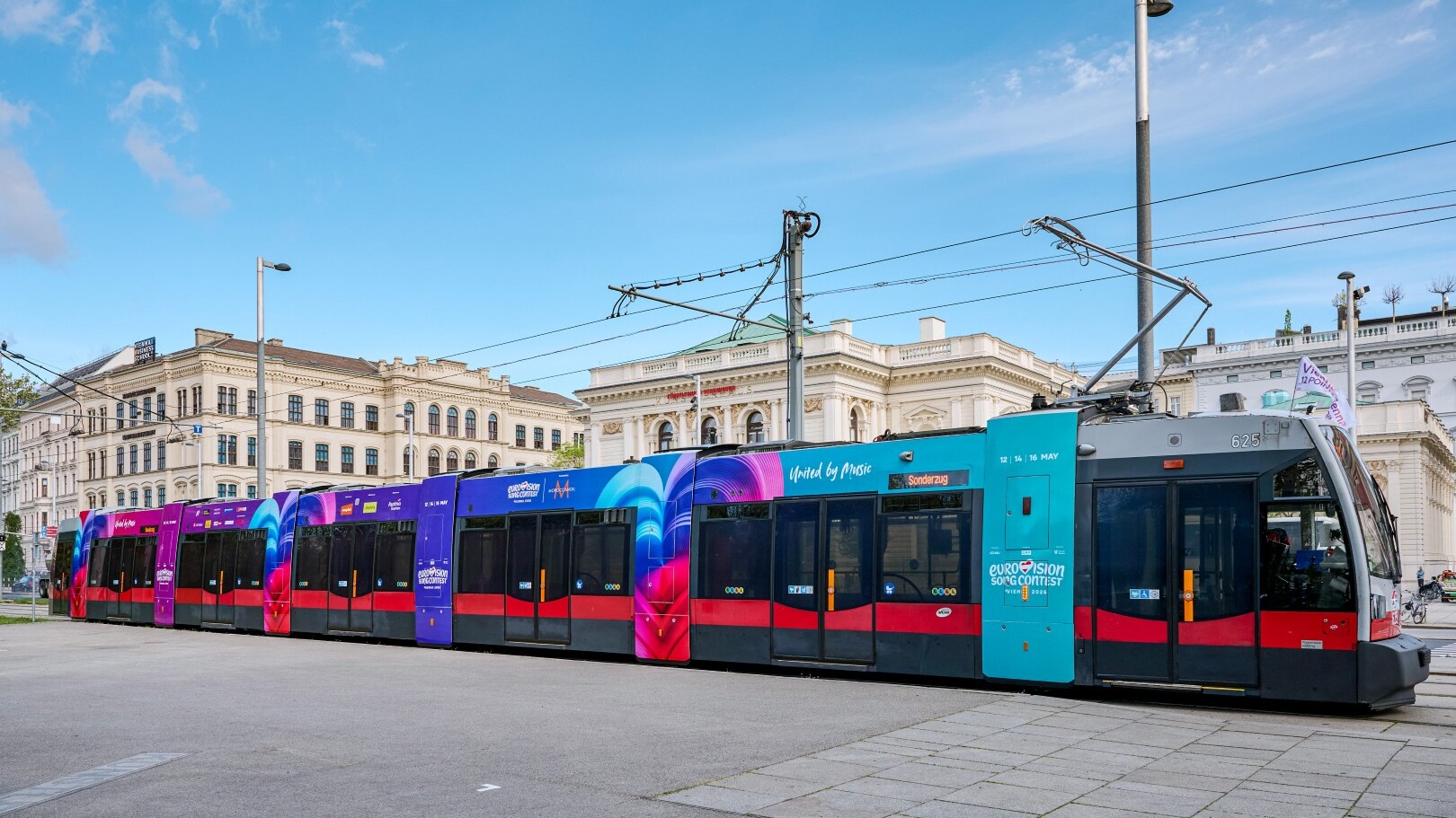 ESC Branding der Wiener Tram   &mdash; Foto: ORF / Klaus Titzer  