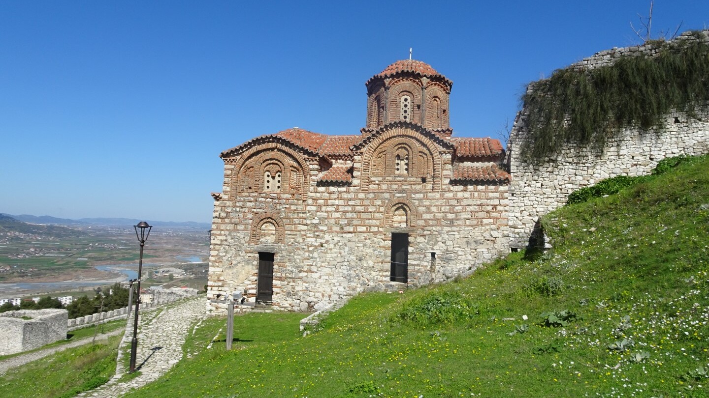 Dreifaltigkeitskirche in Berat — Foto: Martha Steszl
