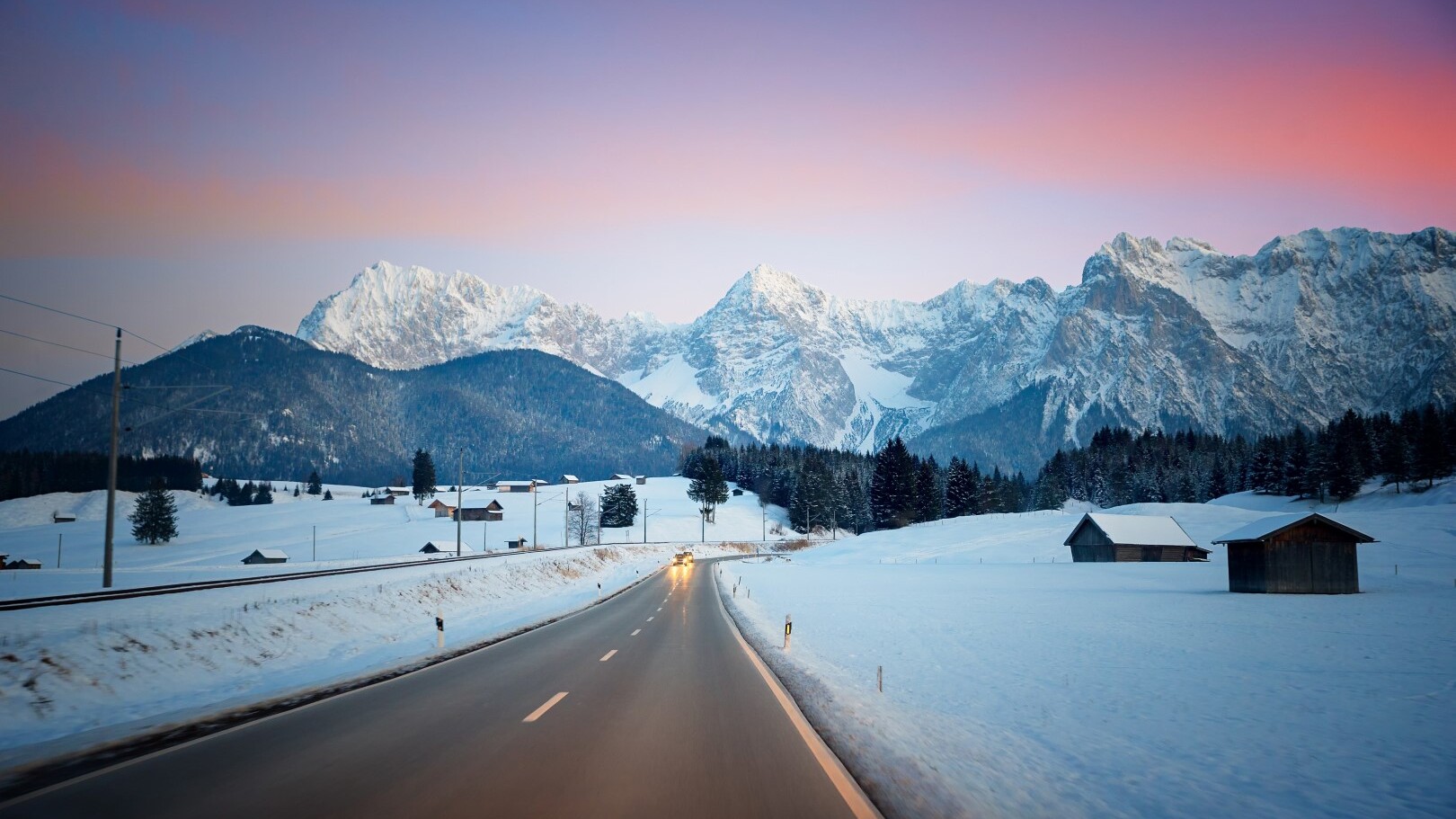 Von Garmisch nach Mittenwald — Foto: AdobeStock via Sunny Cars 