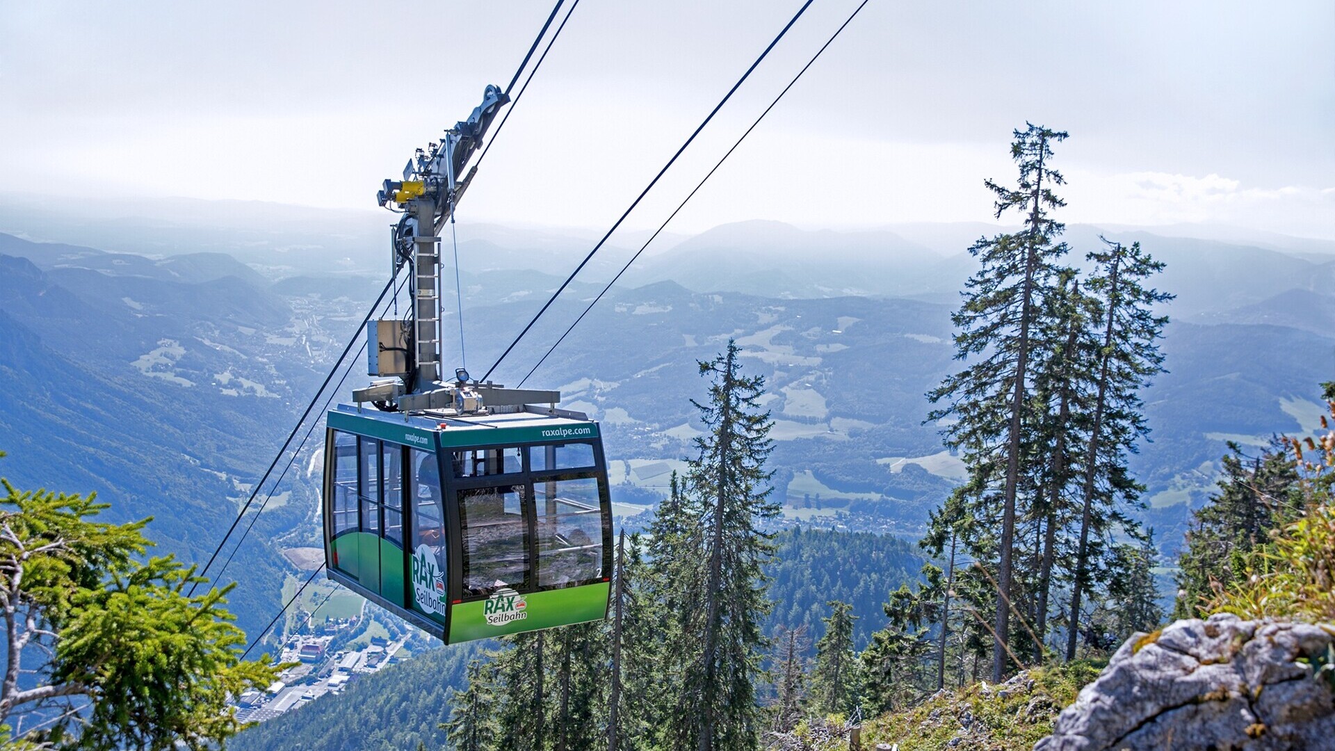 Rax-Seilbahn — Foto: Scharfegger's Raxalpen Resort