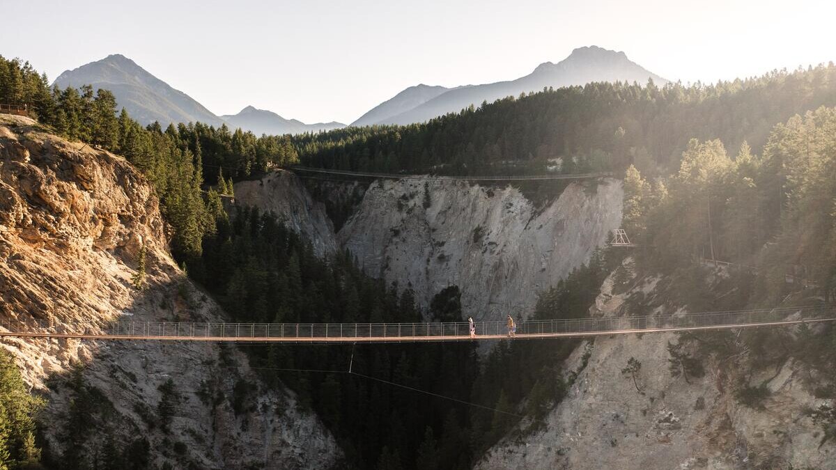 Golden Skybridge &mdash; Foto: Kootenay Rockies Tourism / Mitch Winton