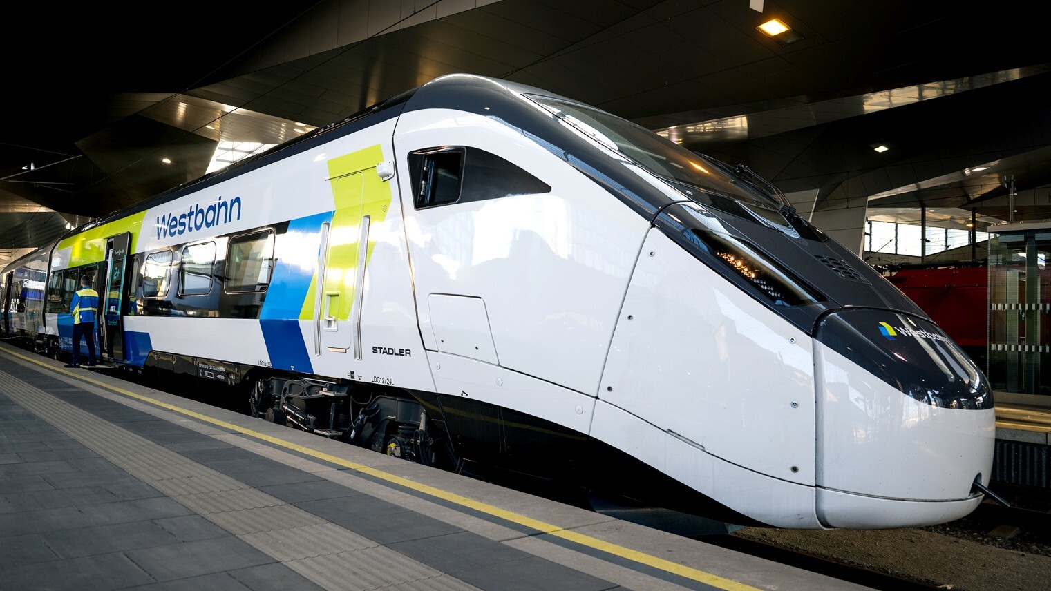 SMILE-Hochgeschwindigkeitszug der Westbahn — Foto: Westbahn / NLK Pfeffer