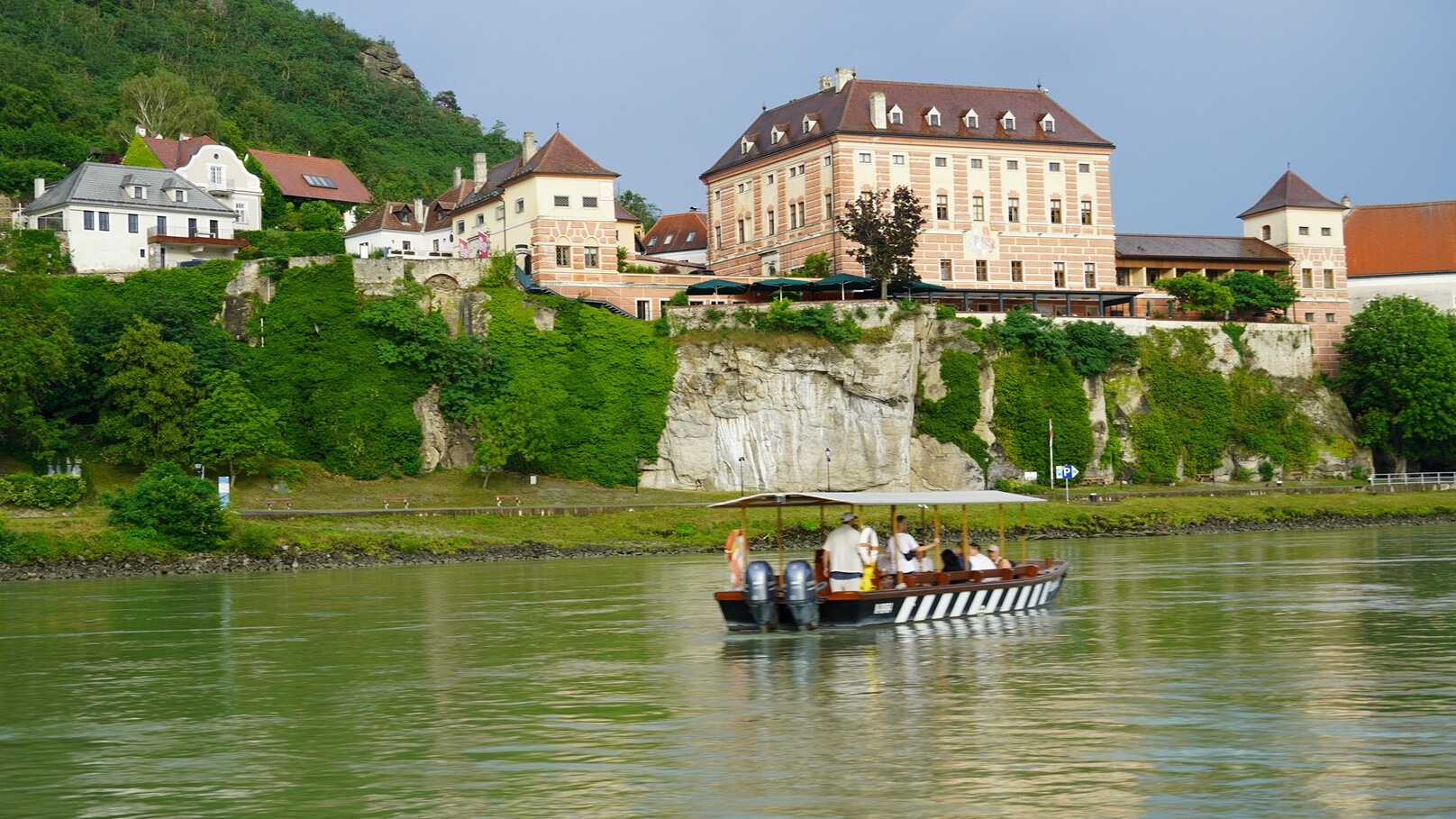 Blick auf Schloss Dürnstein — Foto: Christiane Reitshammer