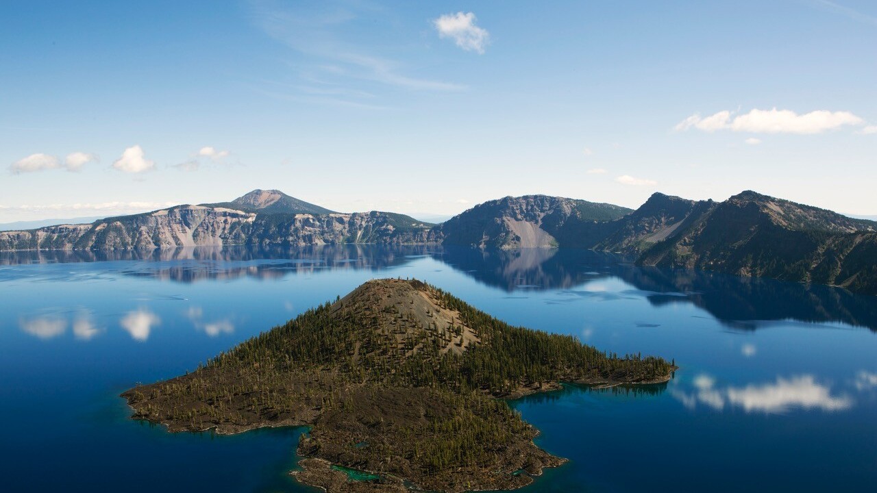 Wizard Island, Crater Lake  &mdash; Foto: traveloregon.com