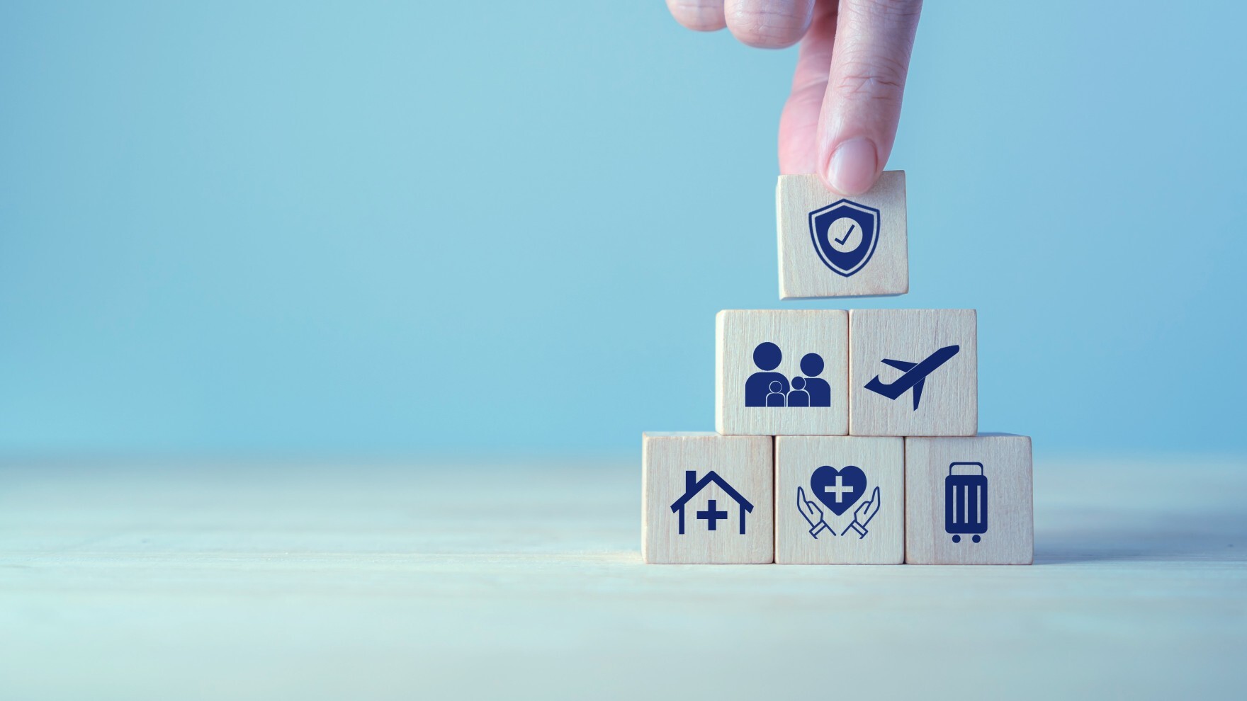 Die verschiedenen Reiseschutzbausteine sind unterschiedlich wichtig   — Foto: AdobeStock / LTA 