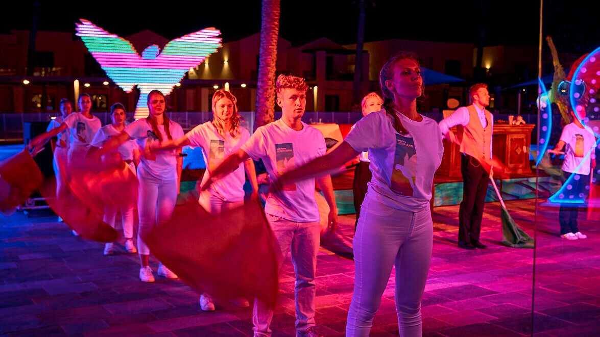 Abendliche Motto-Partys und Shows im Robinson Ierapetra
 — Foto: TUI