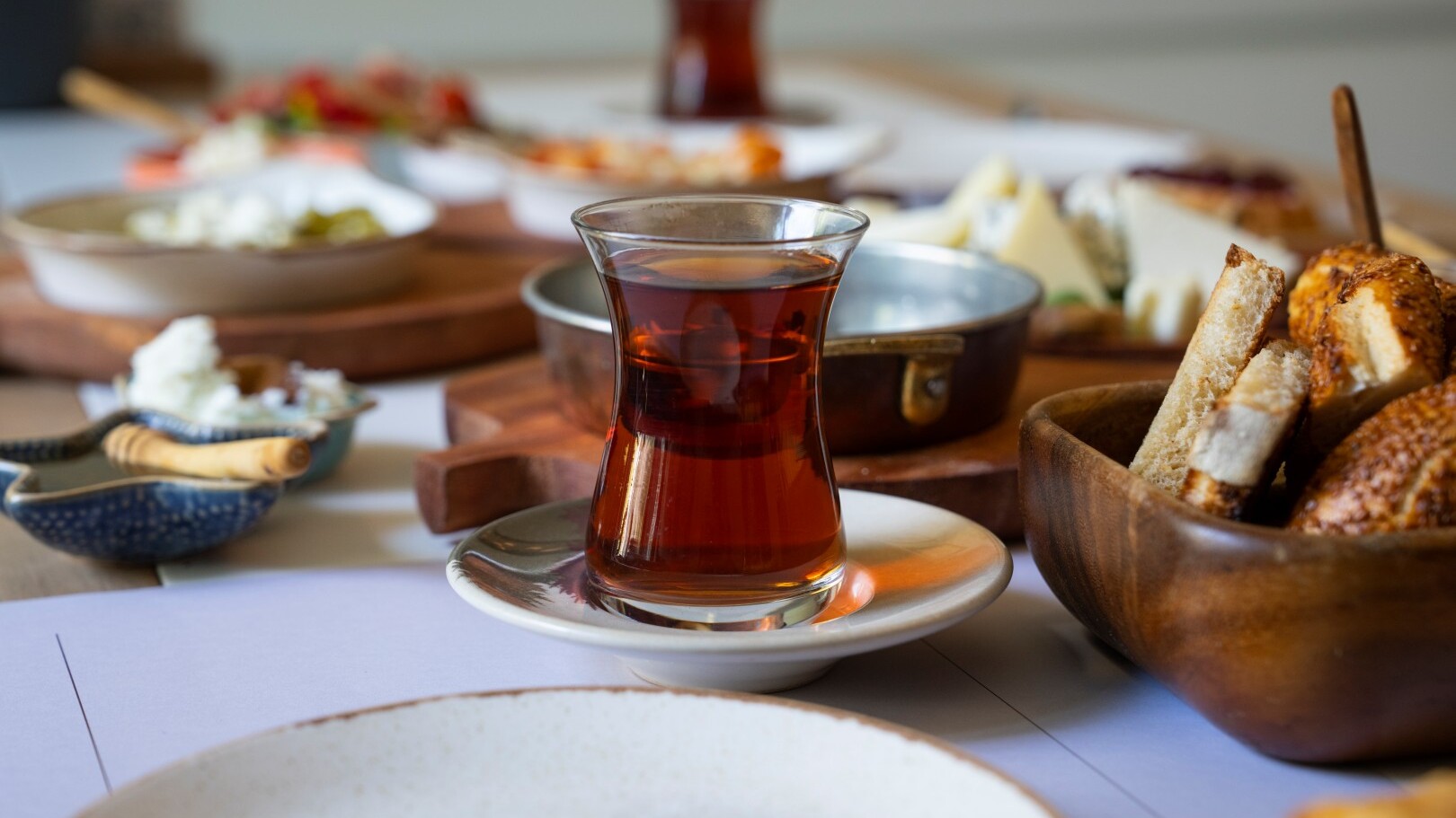 Tee zum Frühstück — Foto: GoTürkiye
