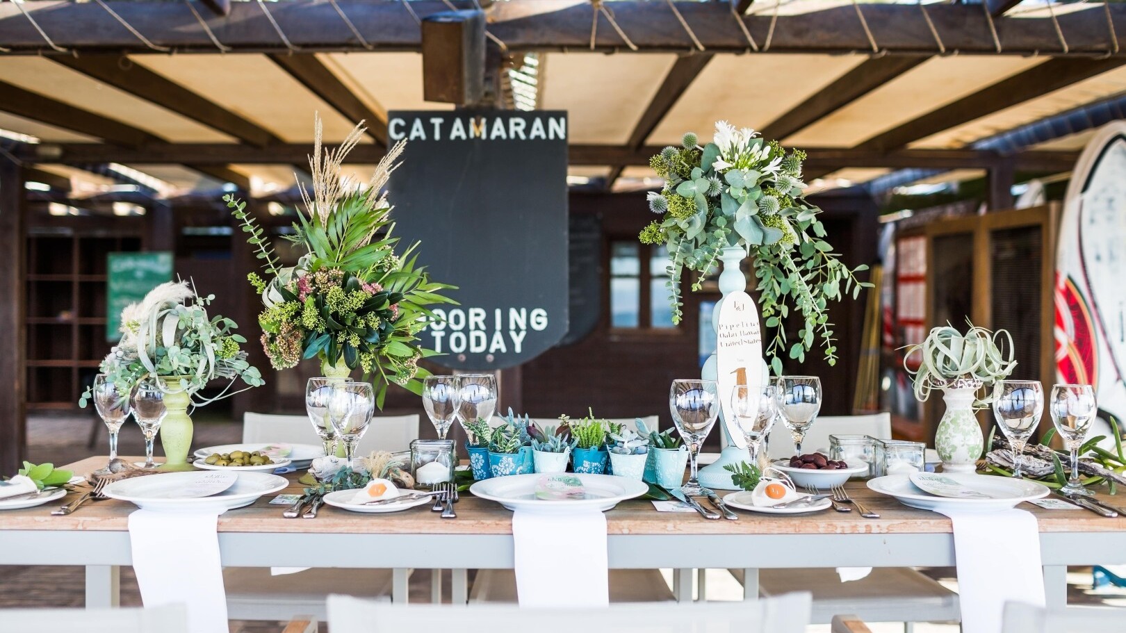 Feiern in der Surfstation — Foto: Neptune Luxury Resort