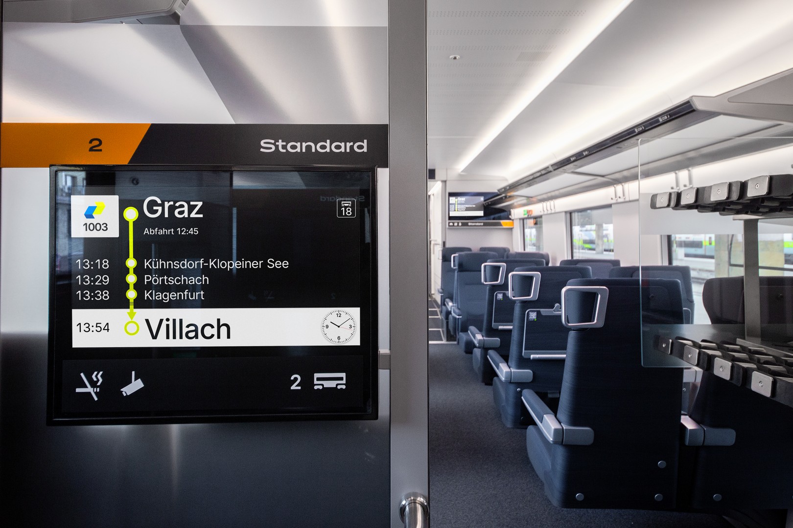 Westbahn in den Süden &mdash; Foto: Stefan Lengsteiner