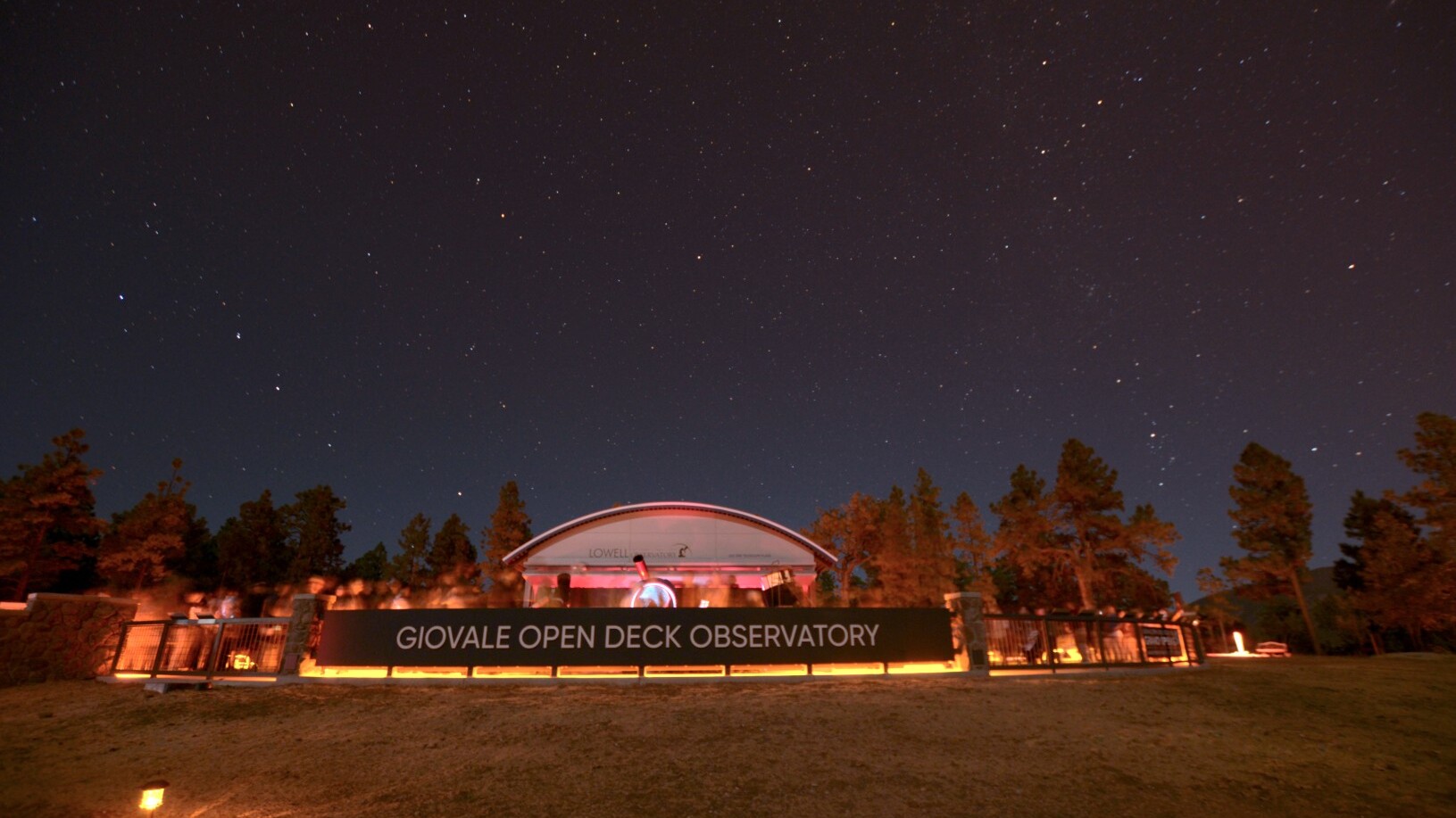 Flagstaff, Giovale Open Deck Observatory — Foto: Lowell Observatory 