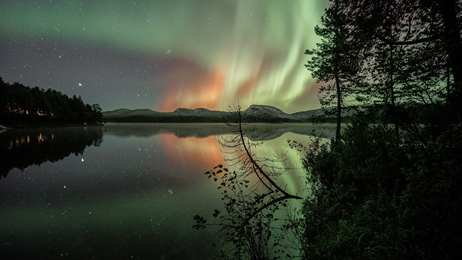 Nordlichter in Ruka-Kuusamo   — Foto: Ruka-Kuusamo Tourismusverband / mikkosantasalo