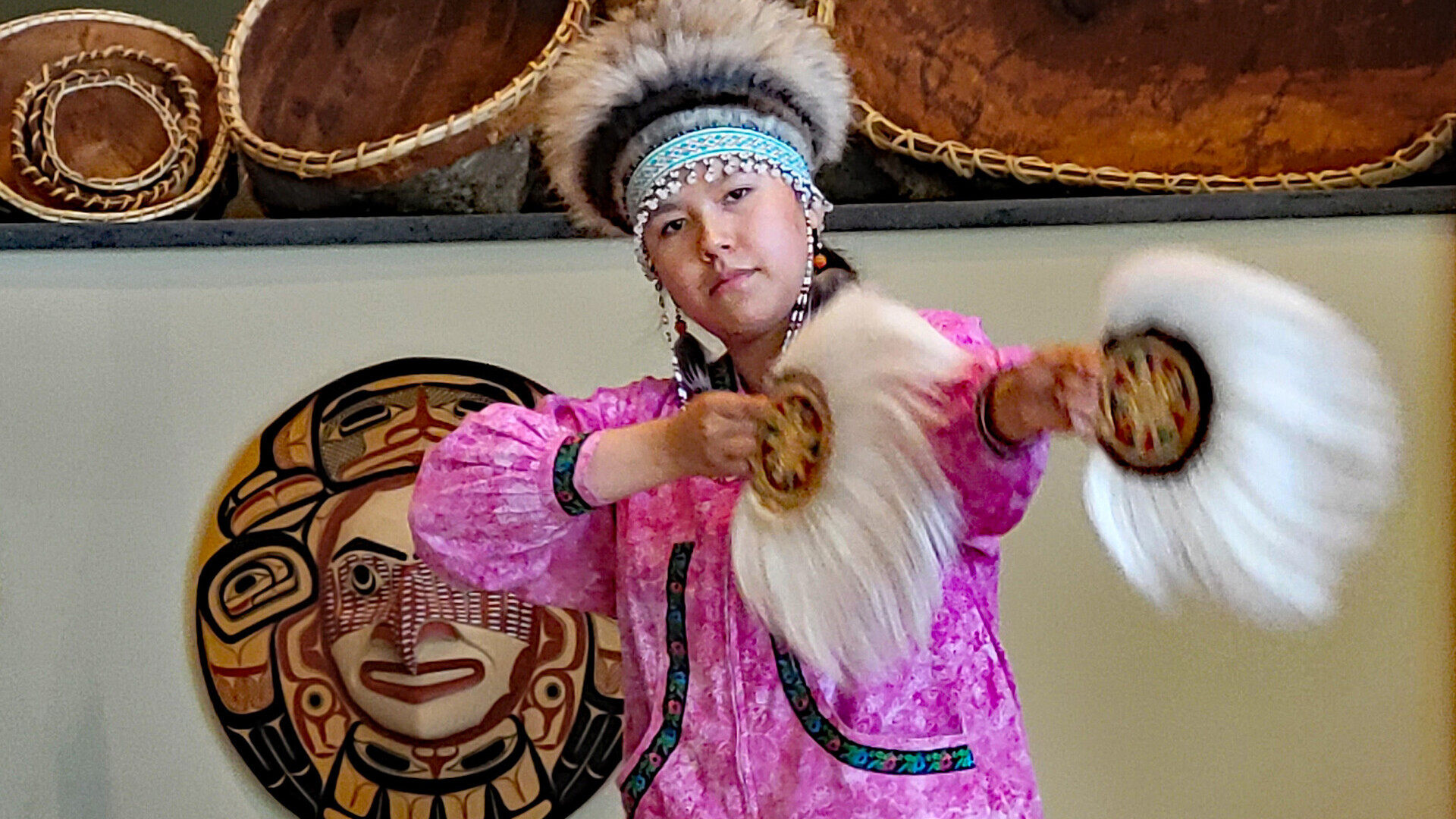 Kultur der indigenen Bevölkerung im Alaska Native Heritage Center
— Foto: Visit Anchorage / Ashley-Johnston
