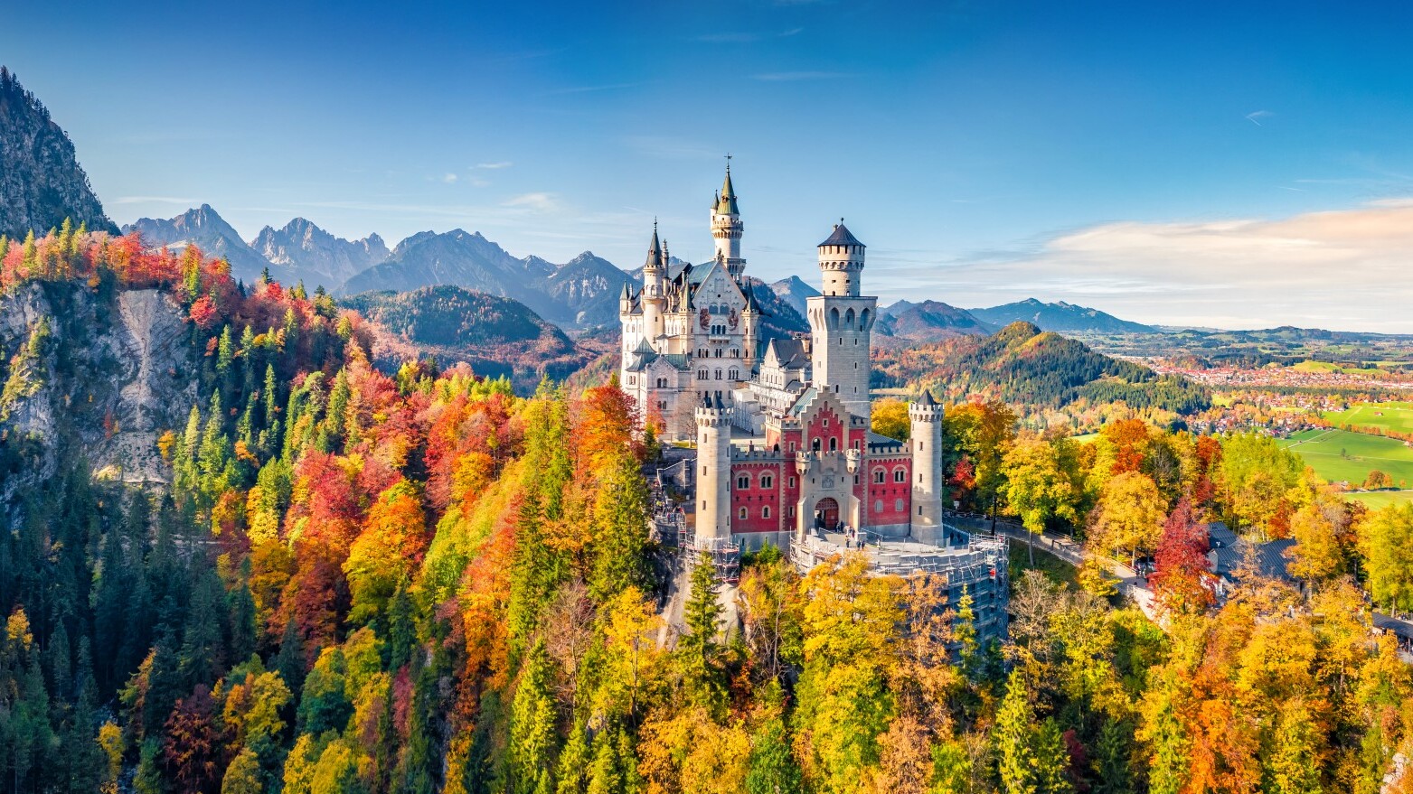 Neuschwanstein — Foto: Andrew Mayovskyy / shutterstock