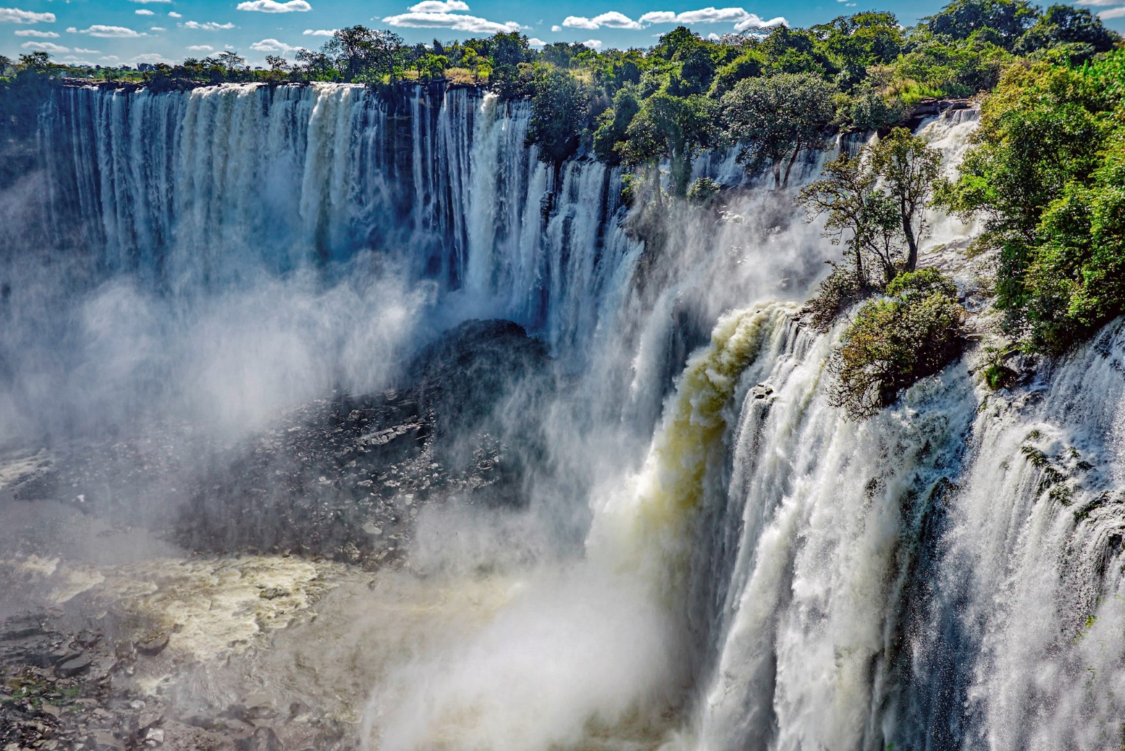Die Kalandula-Wasserfälle in Angola &mdash; Foto: Robert Haidinger / Angola Tourism Board