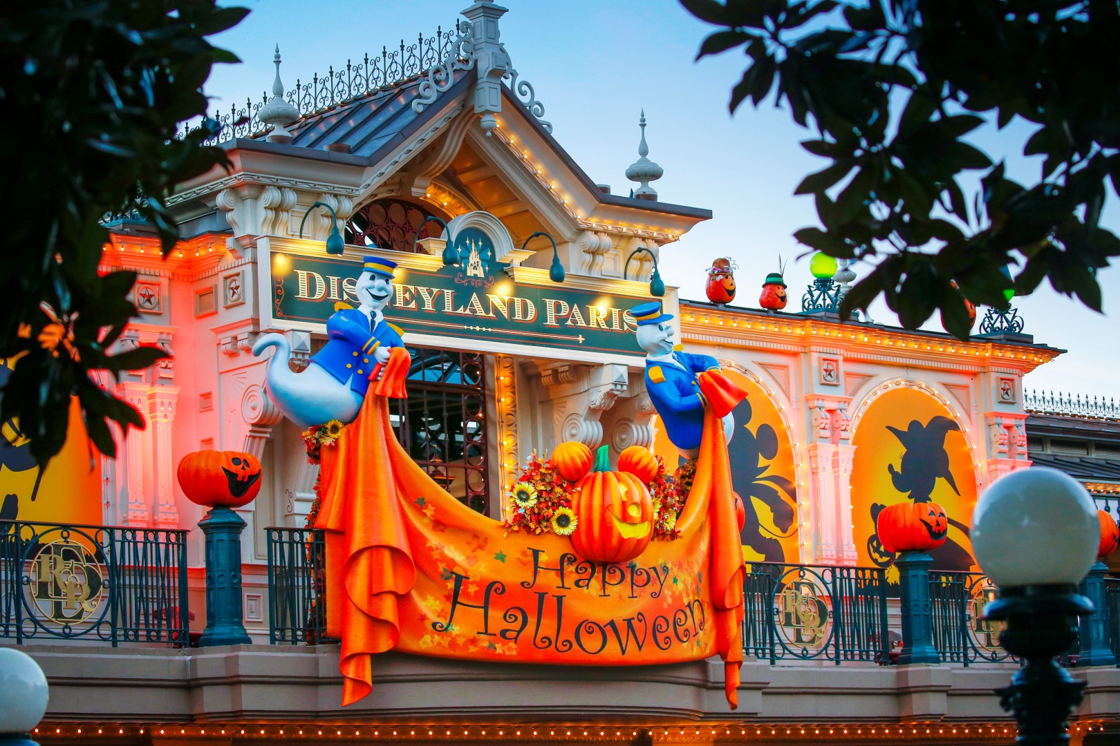 Halloween im Disneyland Paris — Foto: Disney