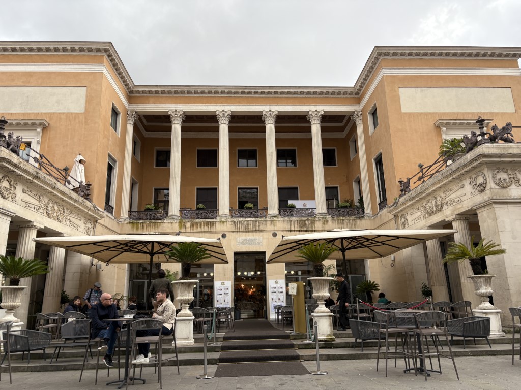 Café Pedrocchi, ein Tempel des Genusses — Foto: Wilfried Kropp