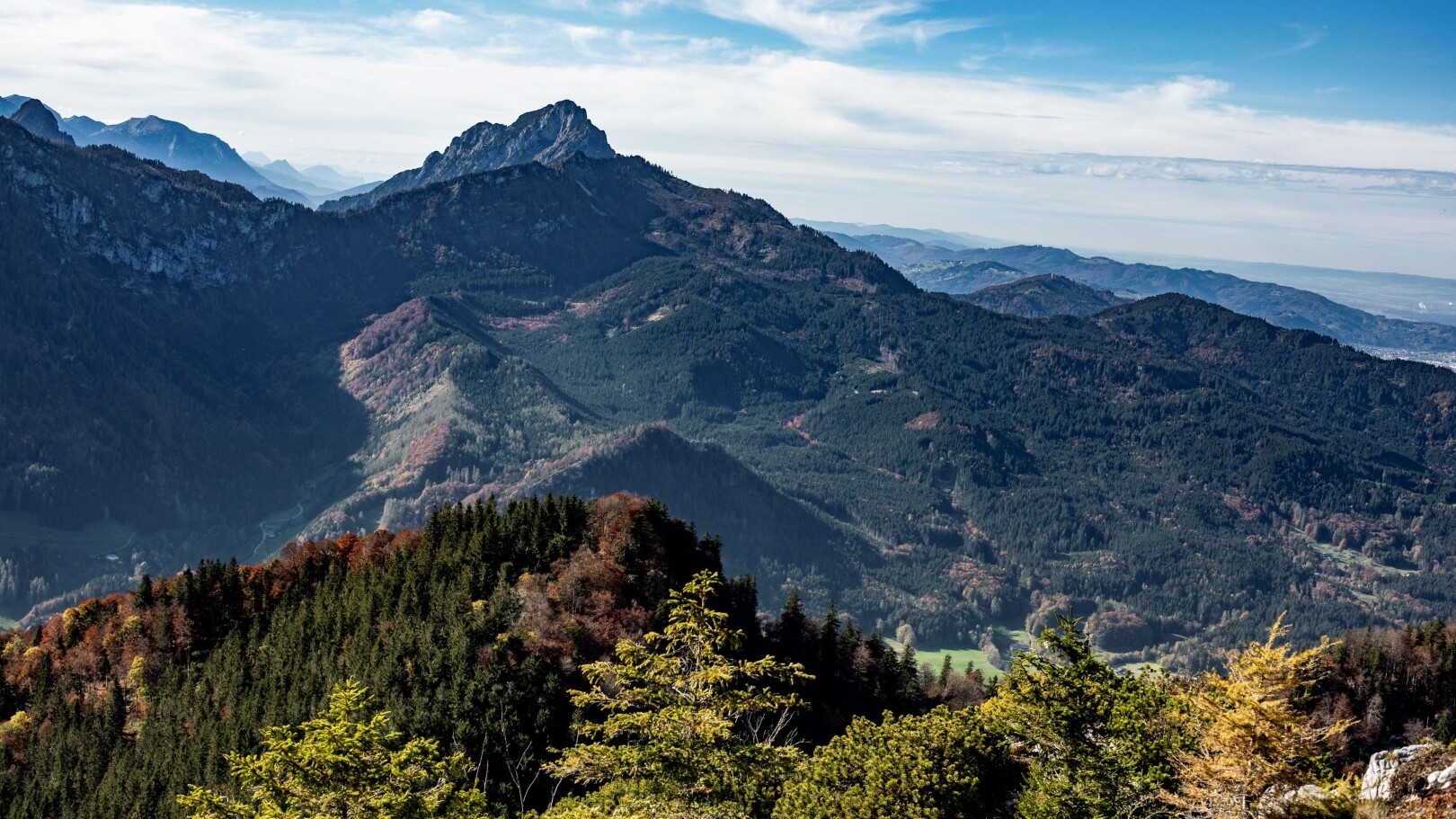Mächtige Aussichten in der Region Traunsee-Almtal — Foto: TVB Traunsee-Almtal/Löff