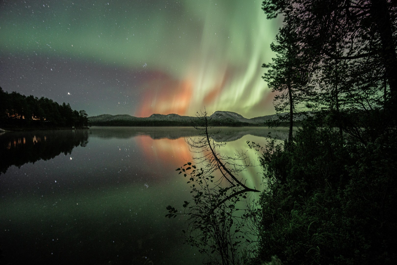 Nordlichter in Ruka-Kuusamo   — Foto: Ruka-Kuusamo Tourismusverband / mikkosantasalo