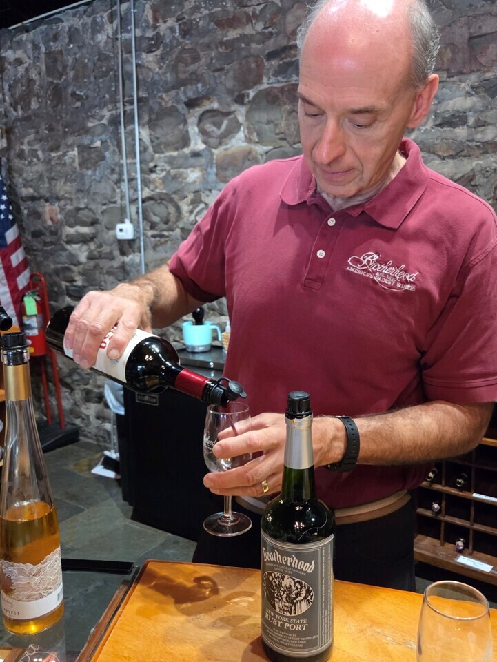 Tasting in Brotherhood Winery — Foto: Christiane Reitshammer