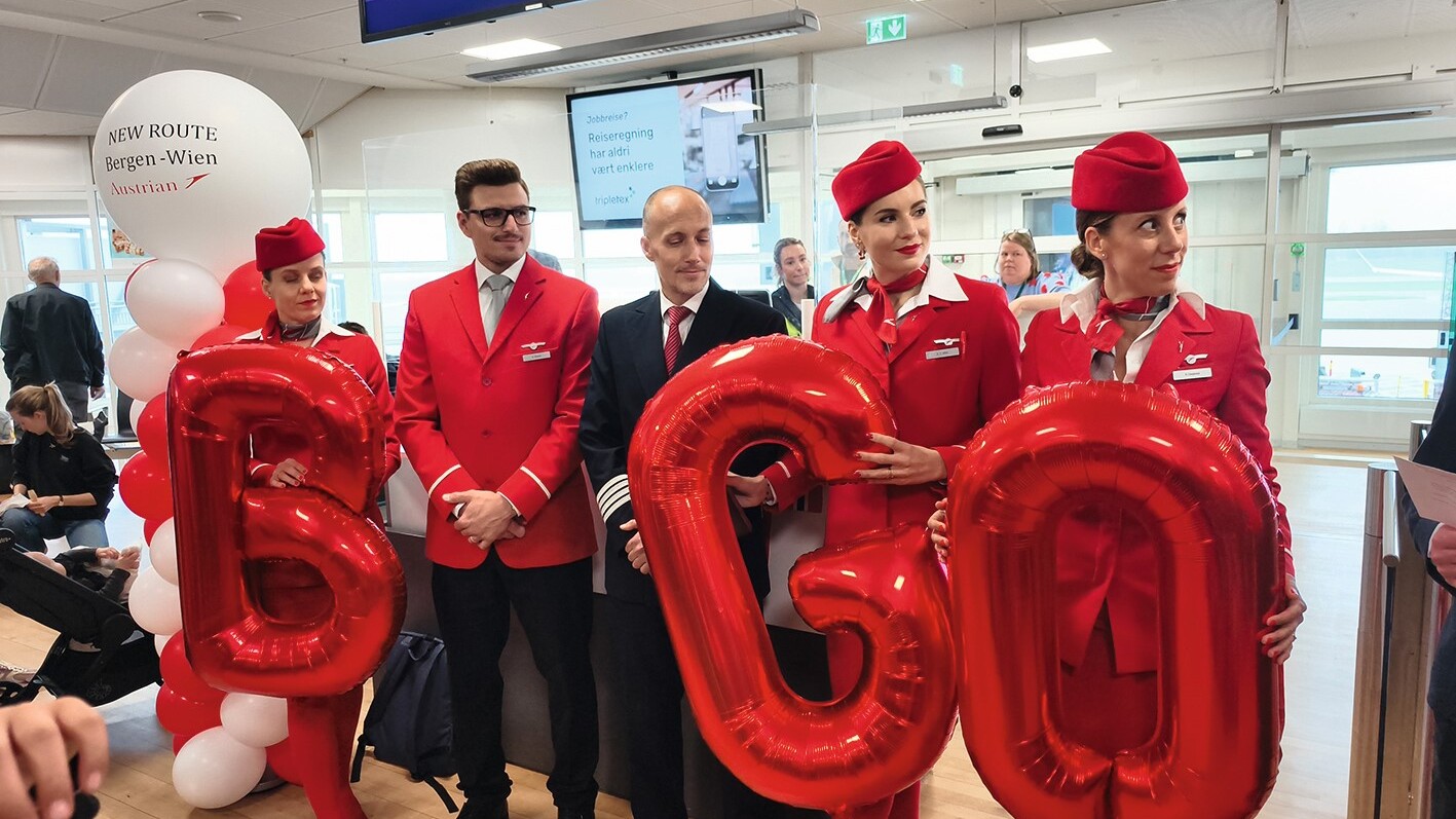 Empfang der AUA-Crew am Flughafen Bergen — Foto: Julia Trillsam
