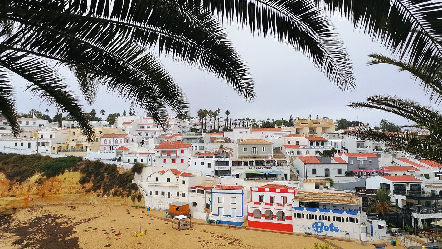 Zauberhaft buntes Carvoeiro — Foto: Martha Steszl