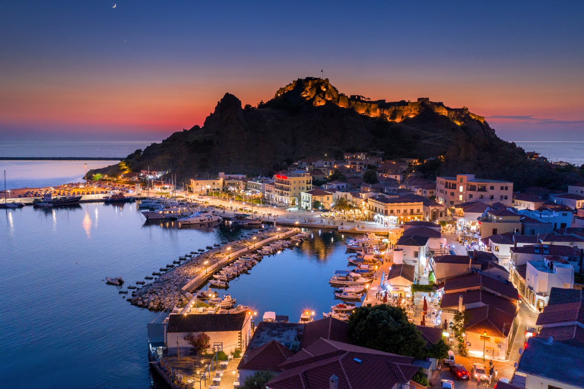 Myrina auf Lemnos — Foto: Georgios Tsichlis / shutterstock.com