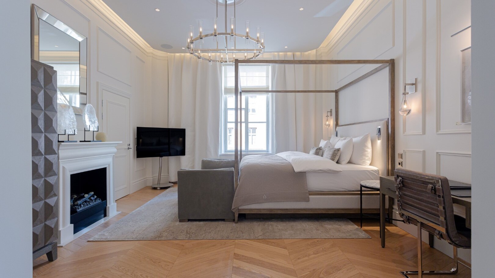 Guest Room im Waldorf Astoria Helsinki — Foto: Waldorf Astoria Hotels & Resorts