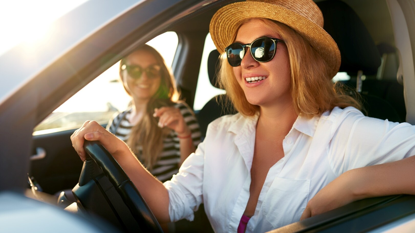 Unterwegs mit dem Mietwagen  &mdash; Foto: AdobeStock / bereitgestellt von Sunny Cars